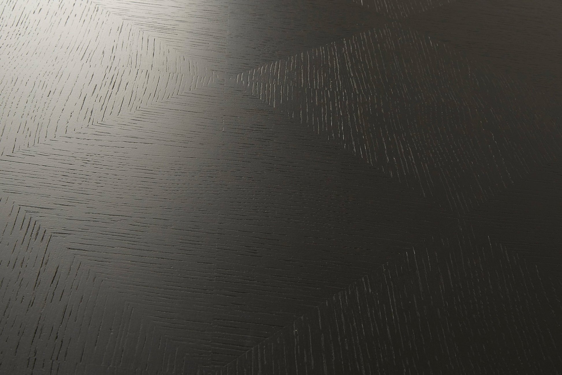 Dagmar Dining Table in oak veneer - Skandi London