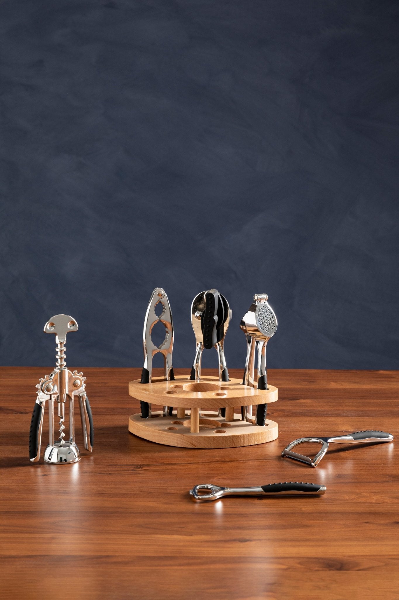 Liv 7pc Chrome Finish Kitchen Gadget Set - Skandi London