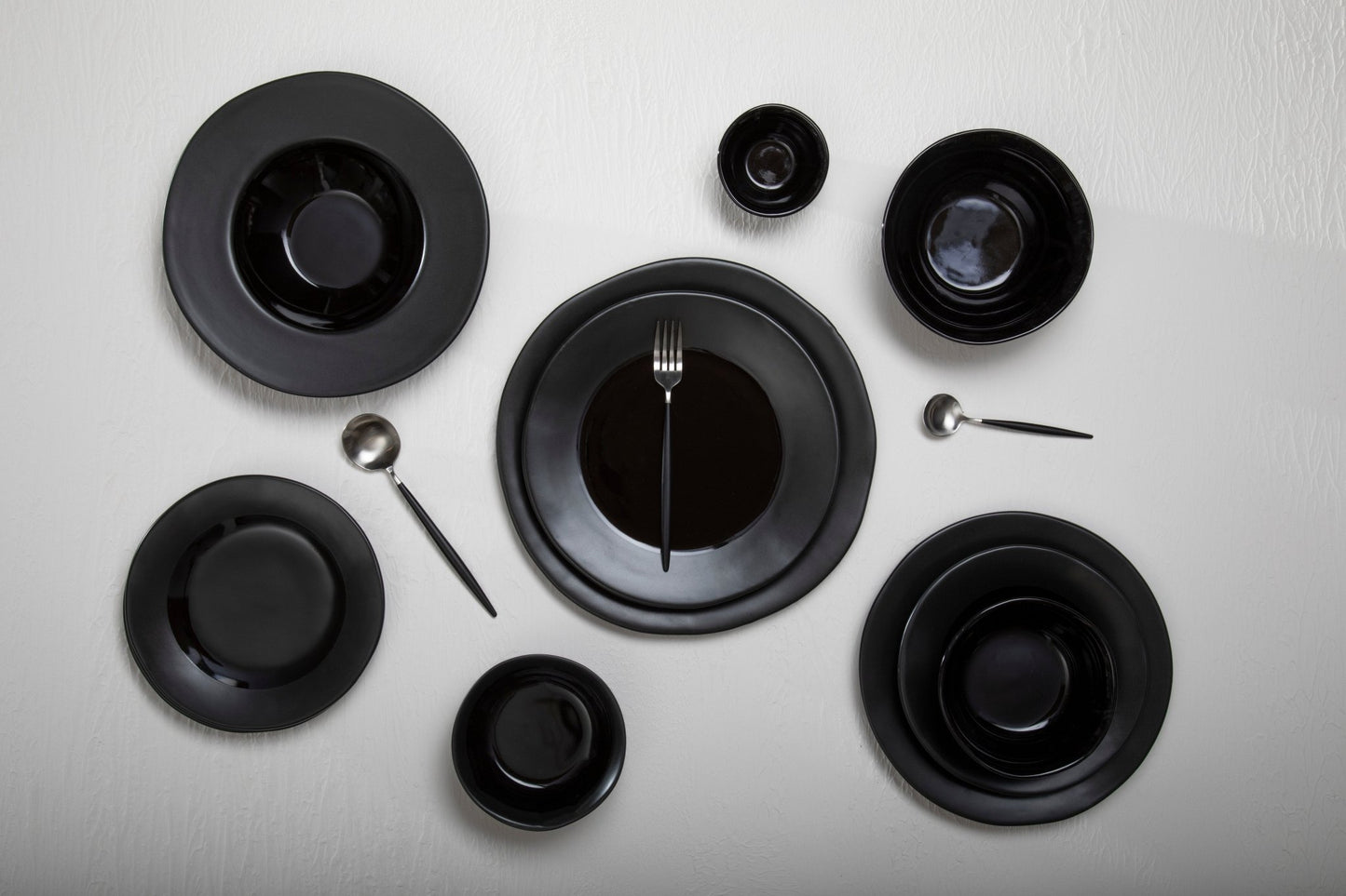 Asmund 16 Piece Matte Silver and Black Cutlery Set - Skandi London