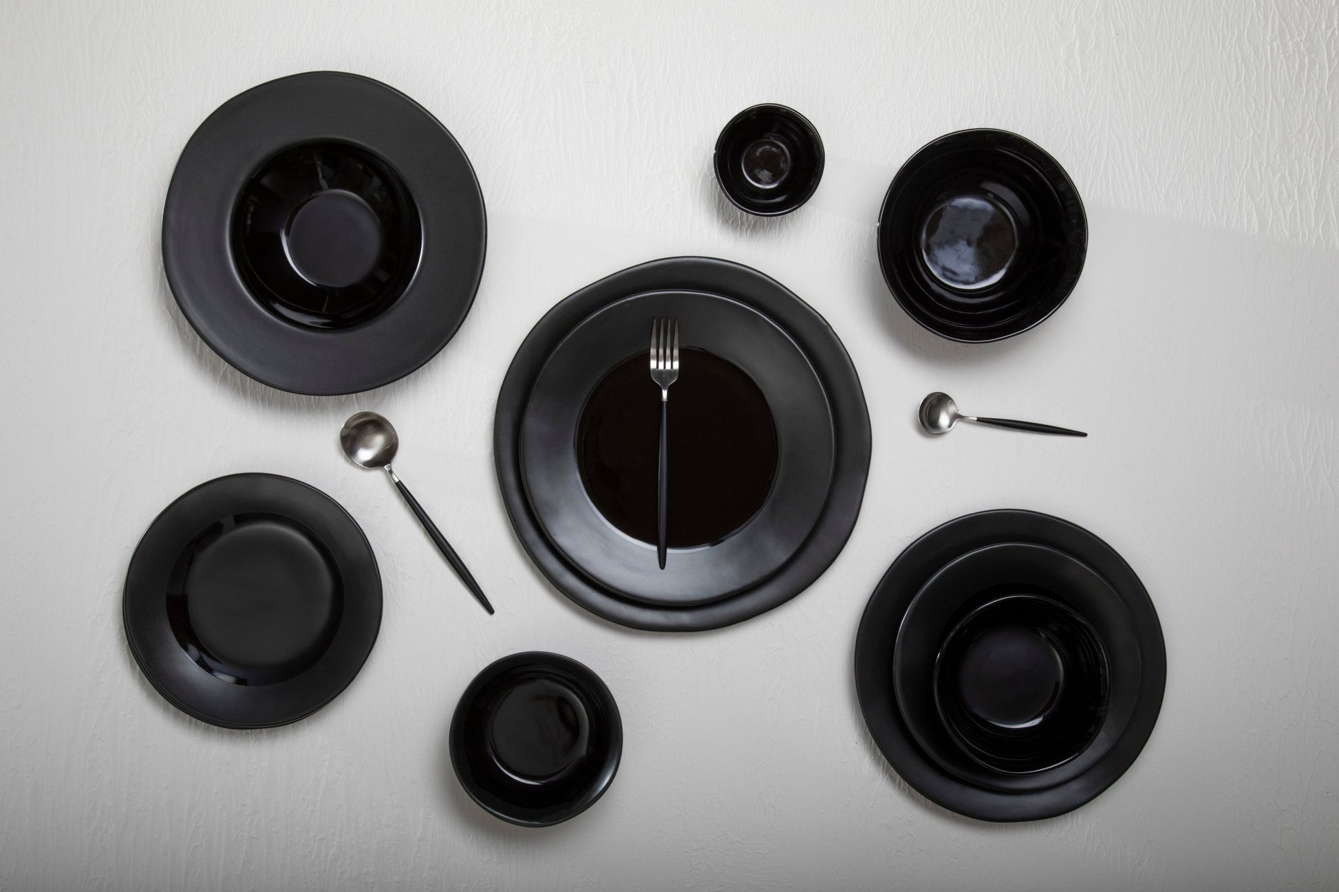 Asmund 16 Piece Matte Silver and Black Cutlery Set - Skandi London