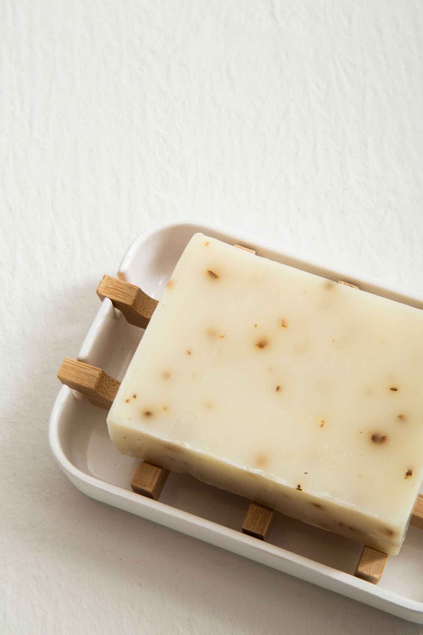 Broder White Soap Dish - Skandi London