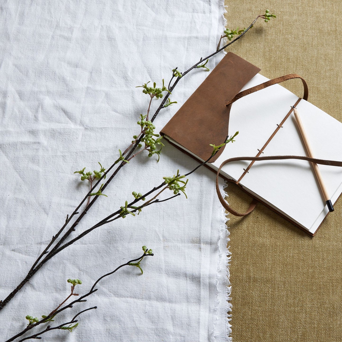 Skandi London Green Berry Willow Stem - Skandi London