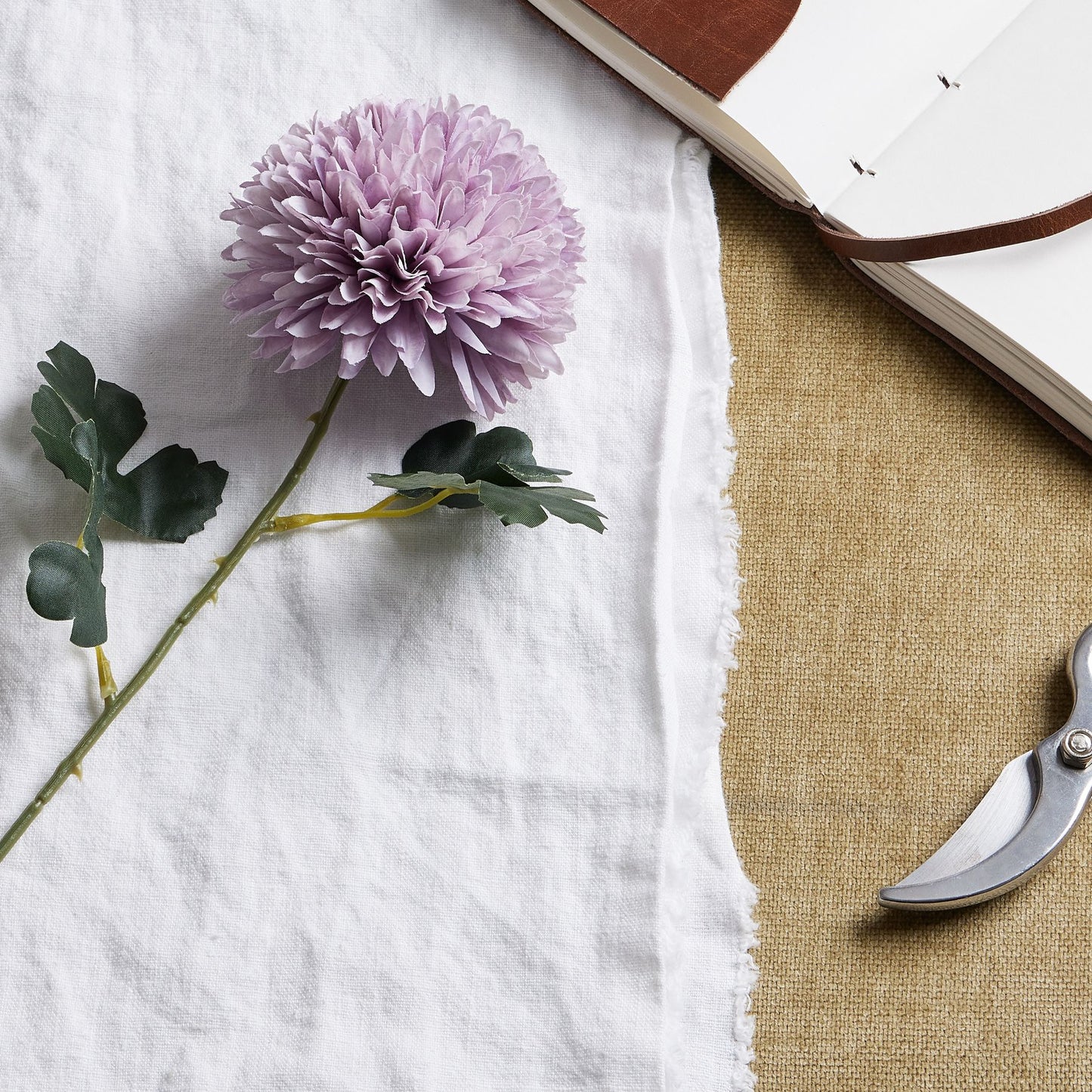 Skandi London Light Purple Chrysanthemum - Skandi London