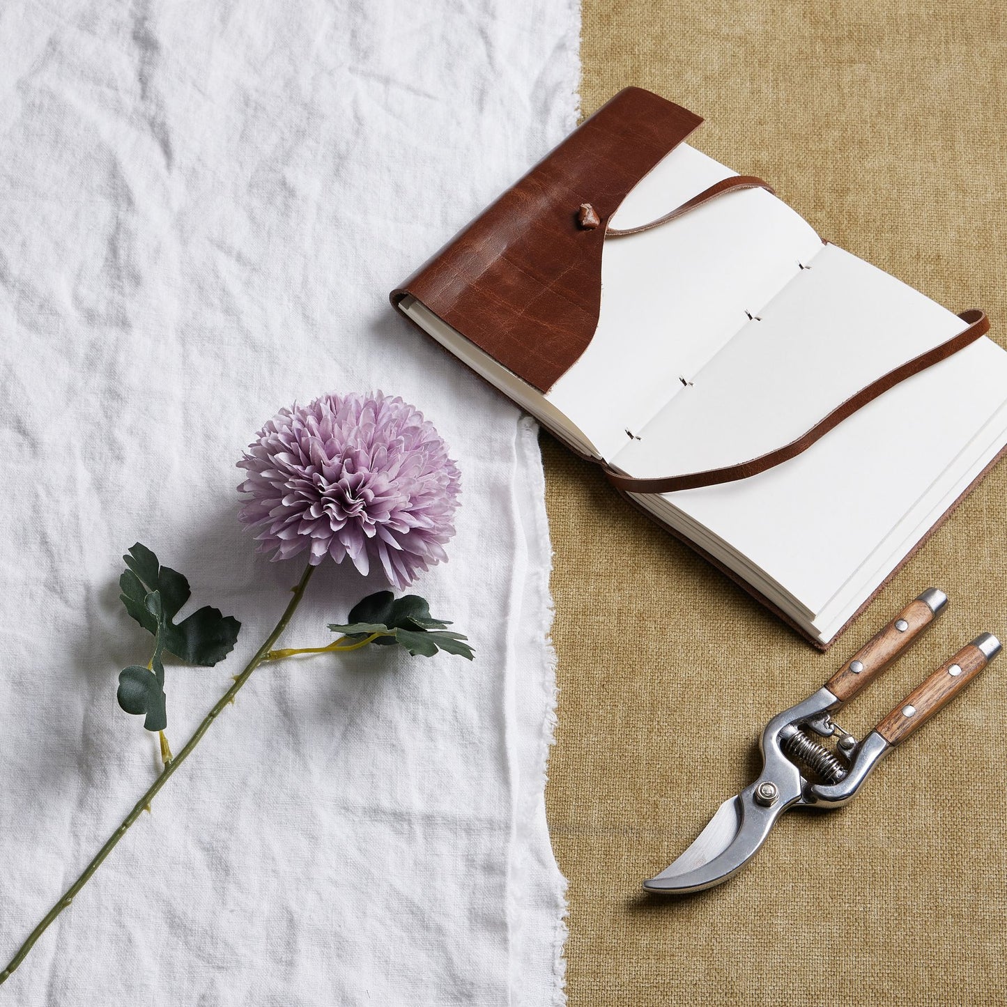 Skandi London Light Purple Chrysanthemum - Skandi London