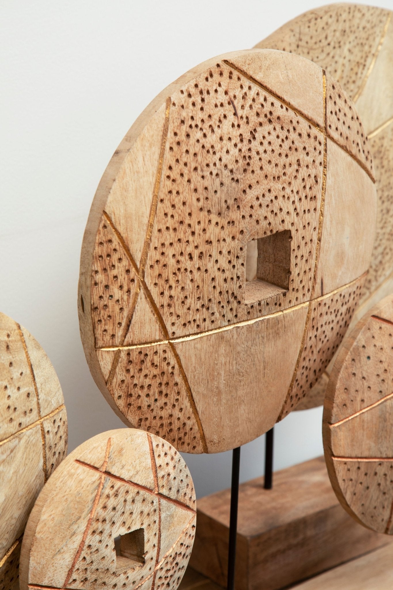 Daved 4 Disc Wooden Sculpture - Skandi London