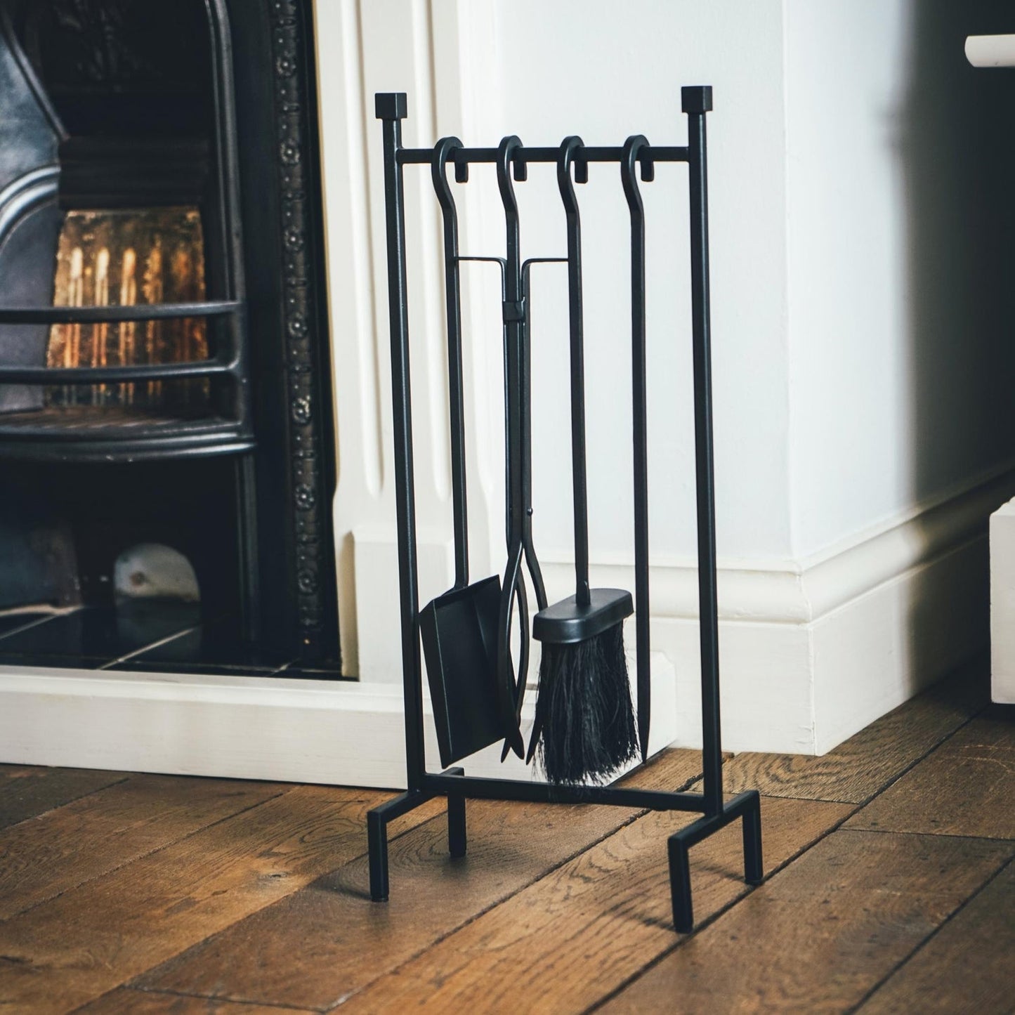 Horsens Iron Hanging Rack Fireside Companion Set - Skandi London
