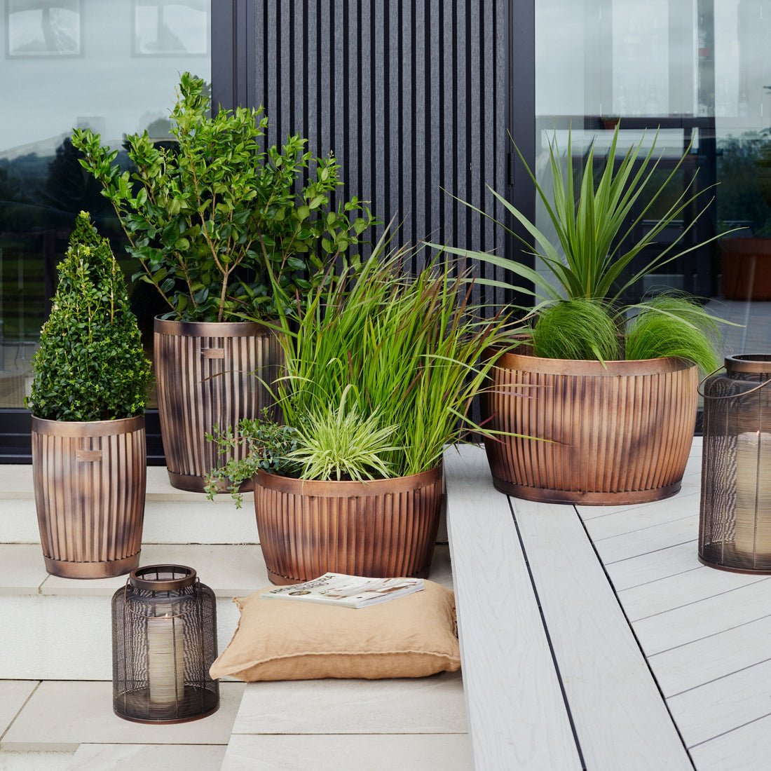 Outdoor Ulrica Copper Planter Set of 3 - Skandi London