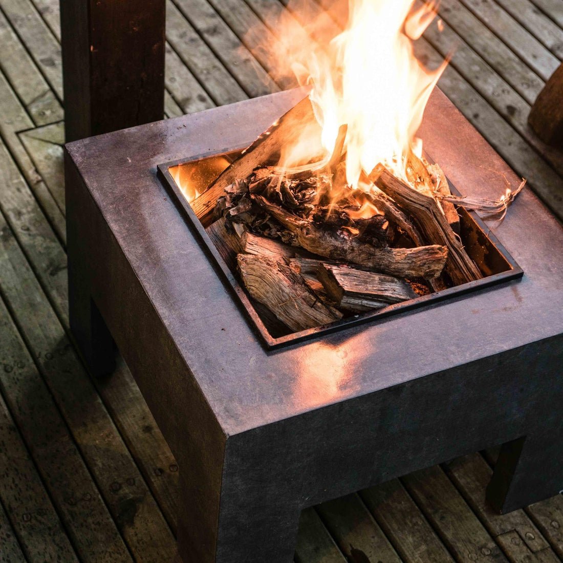 Tuva Square Fire Pit & Square Console Granite - Skandi London