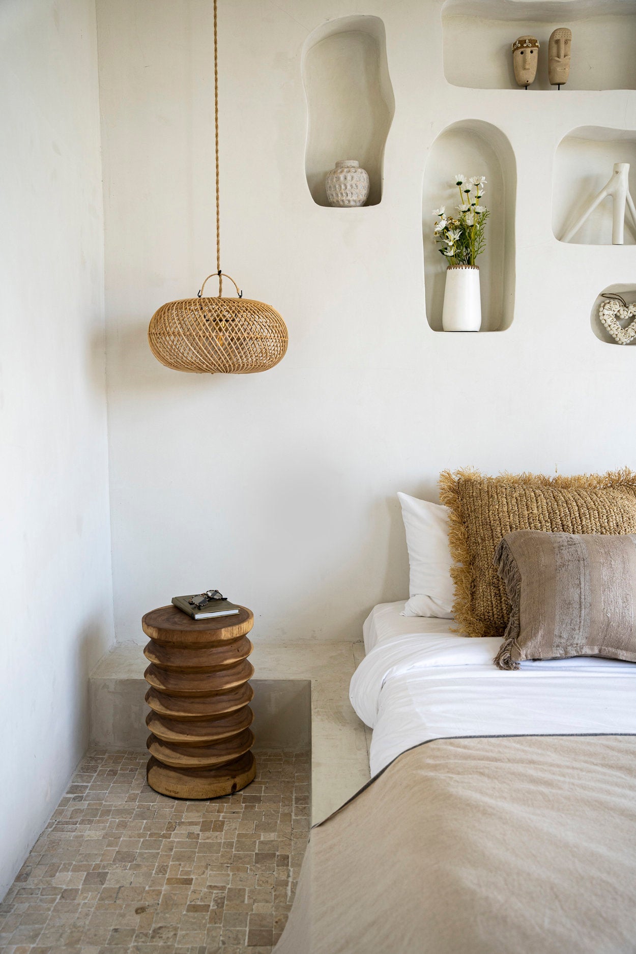 The Galapagos Stool Table - Natural