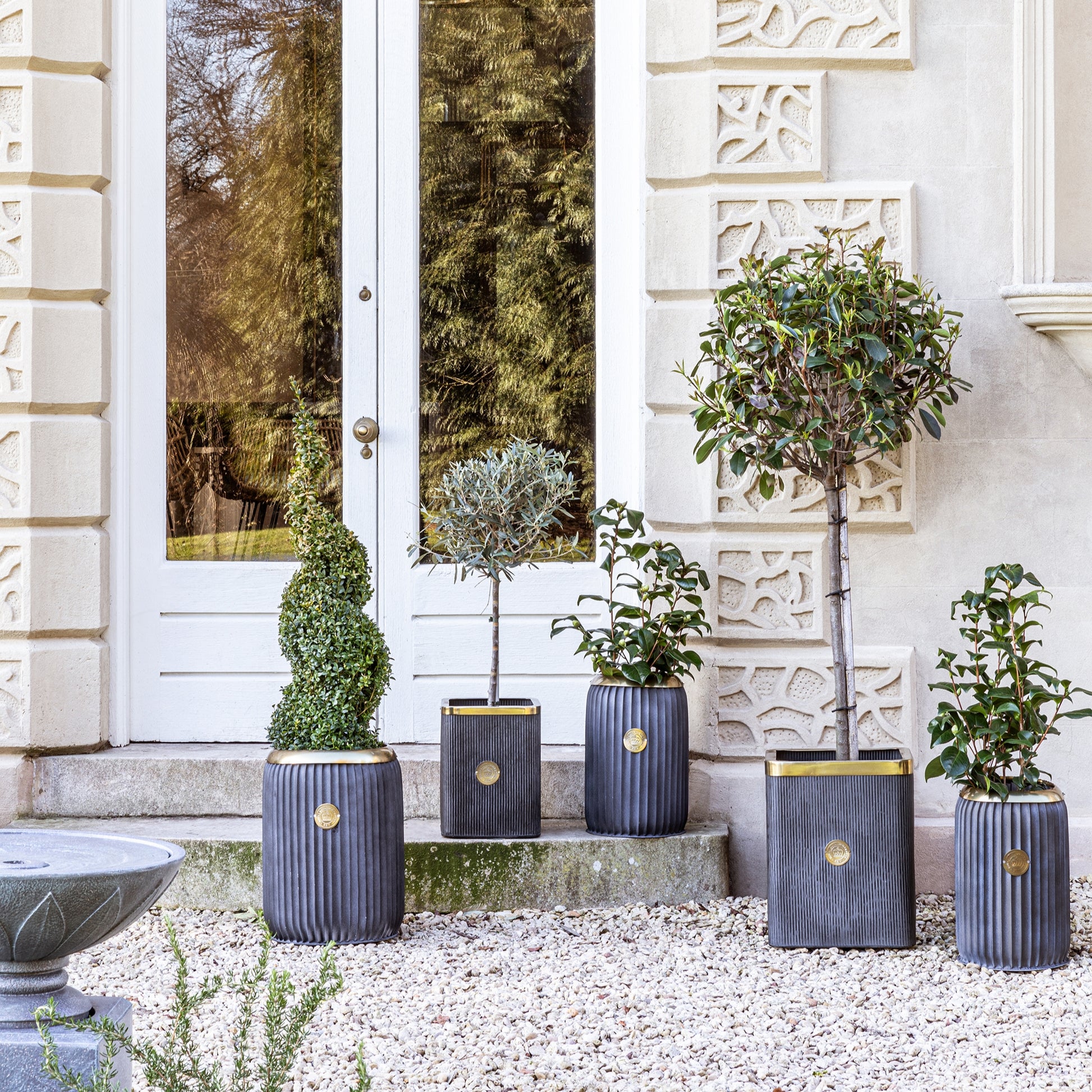 Skandi London Timeless Rounded Outdoor Planter in Lead - Medium - Skandi London