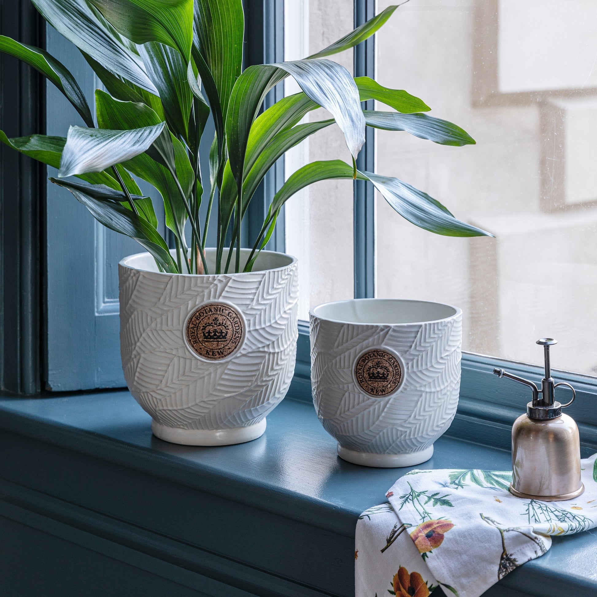 Skandi London Cork Emblem Earthy Planter in Eggshell - Large - Skandi London