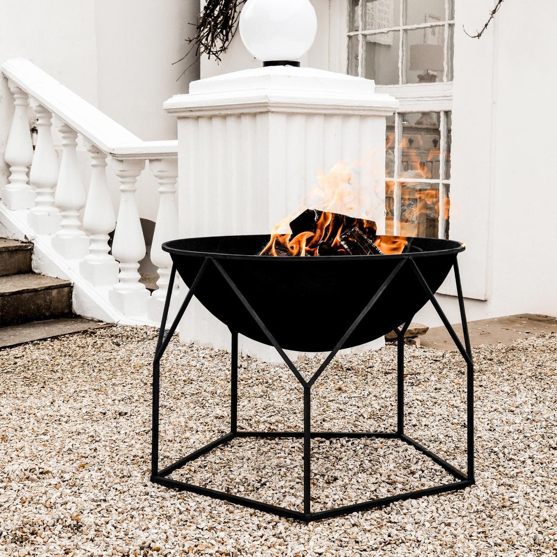 Outdoor Wolde Fire Pit Black - Skandi London