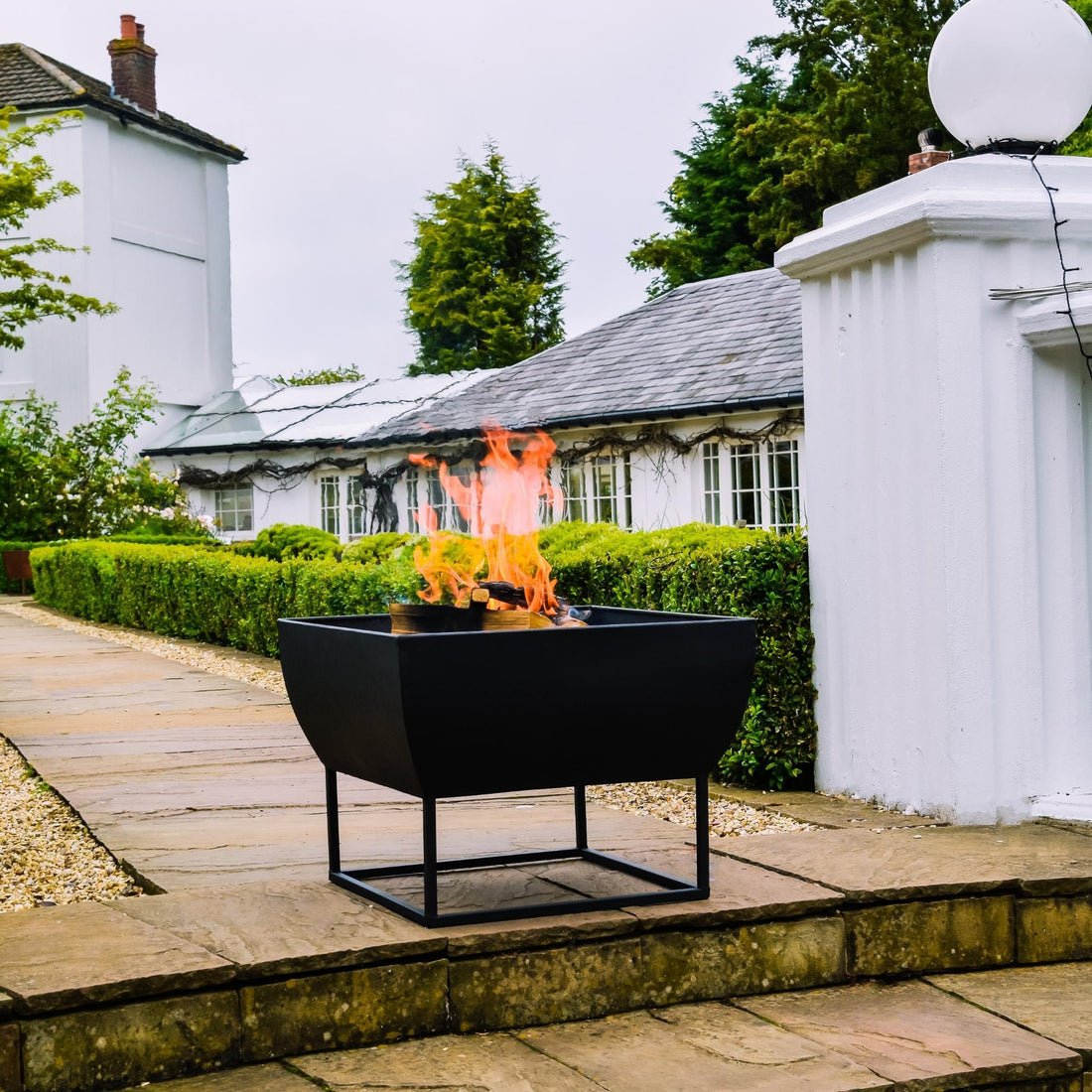 Outdoor Vigga Fire Pit Black Iron - Skandi London