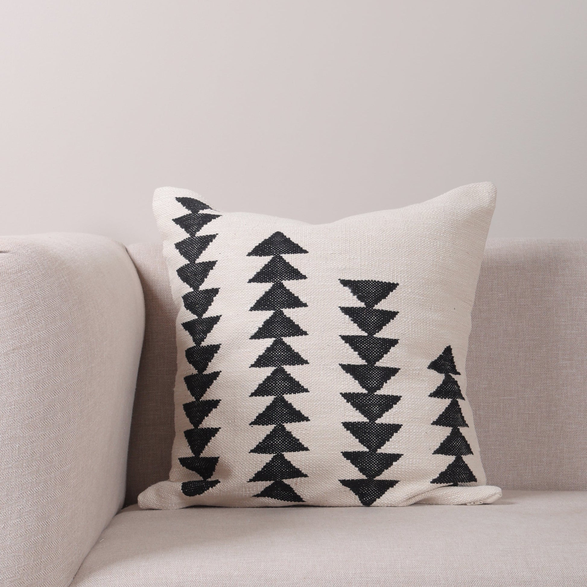 Hoxton B&W Cotton Cushion - Skandi London
