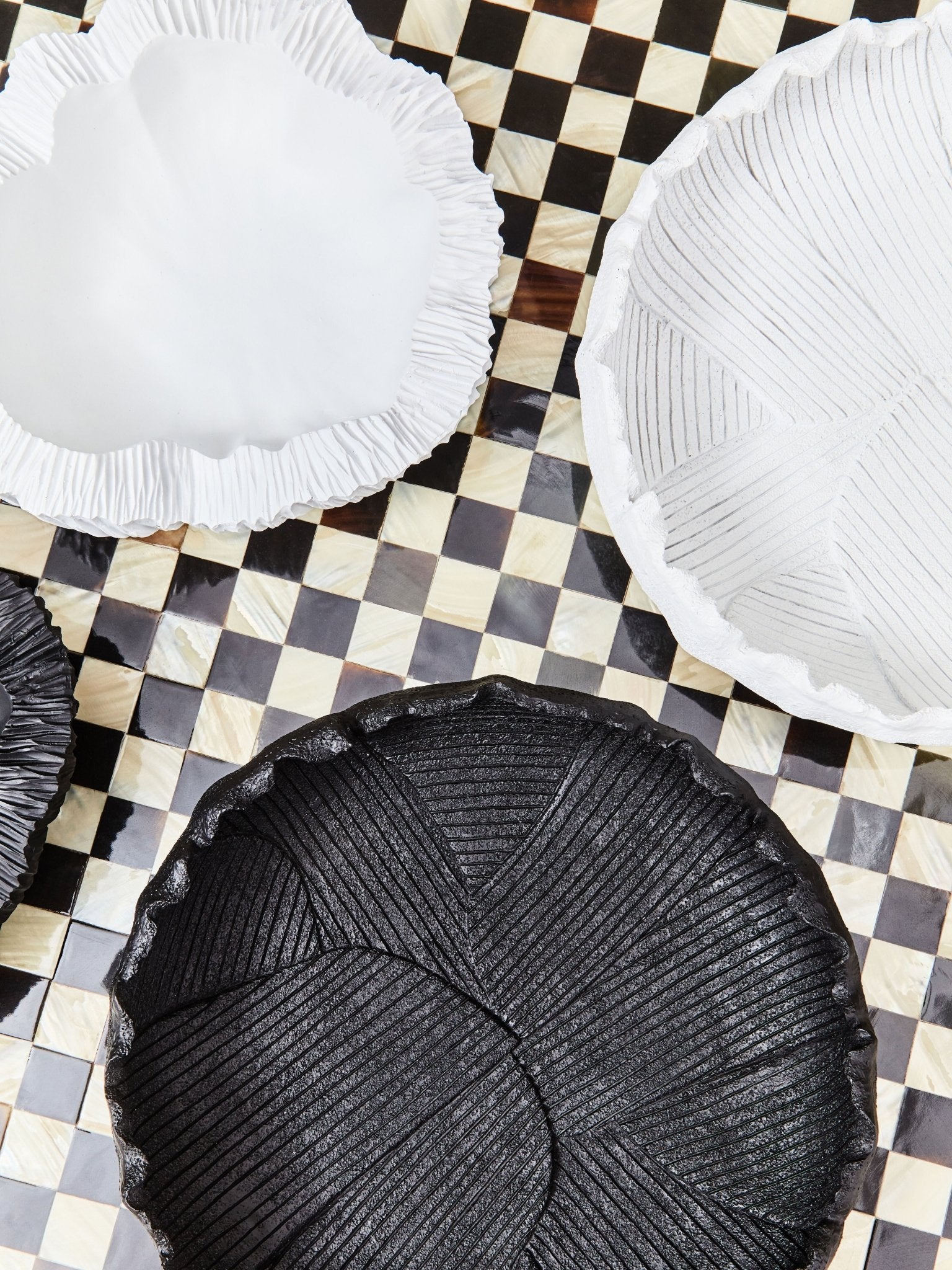 Bo Black Flat Bowl - Skandi London