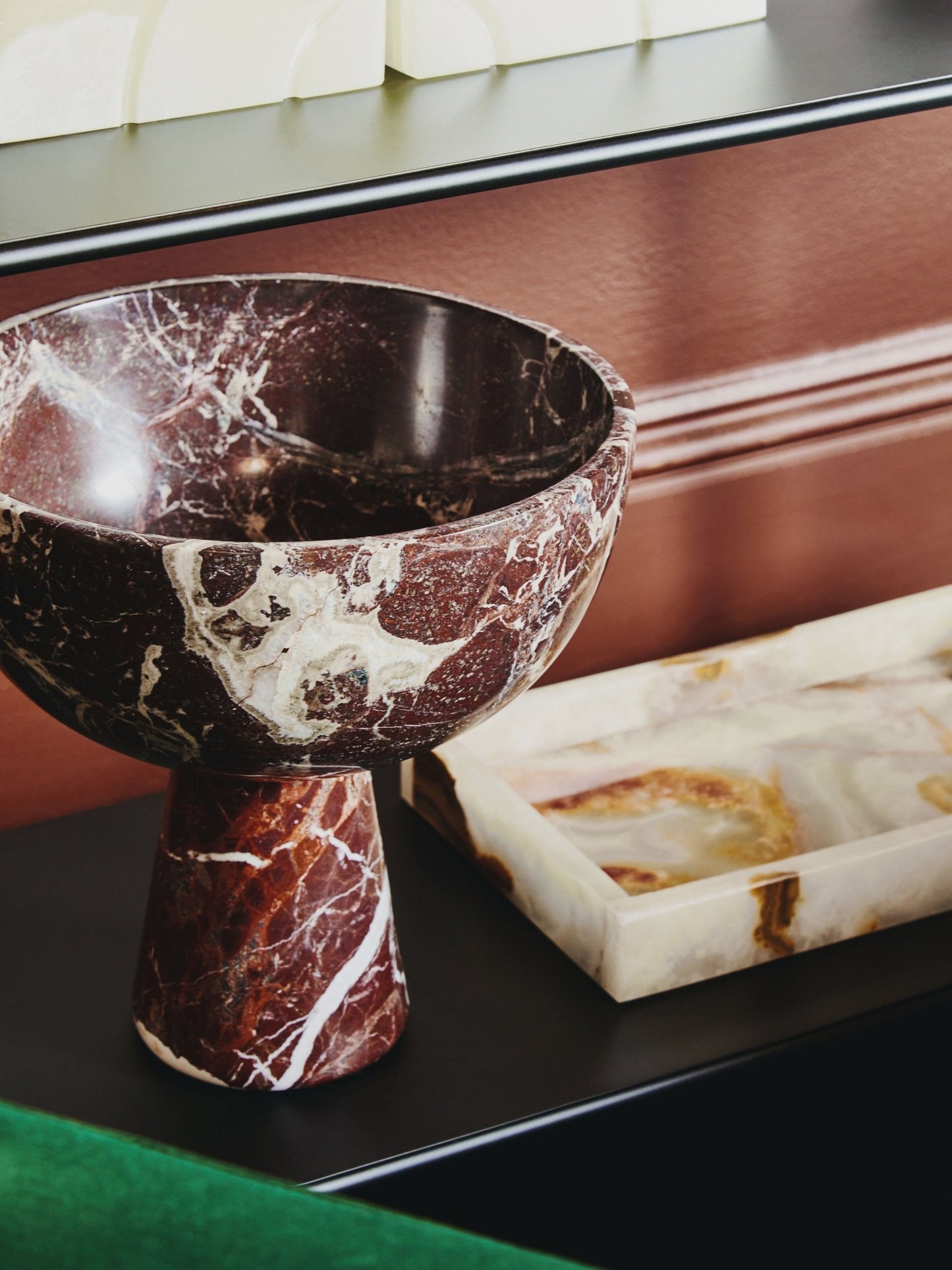 Vida Large Red Marble Pedestal Bowl - Skandi London