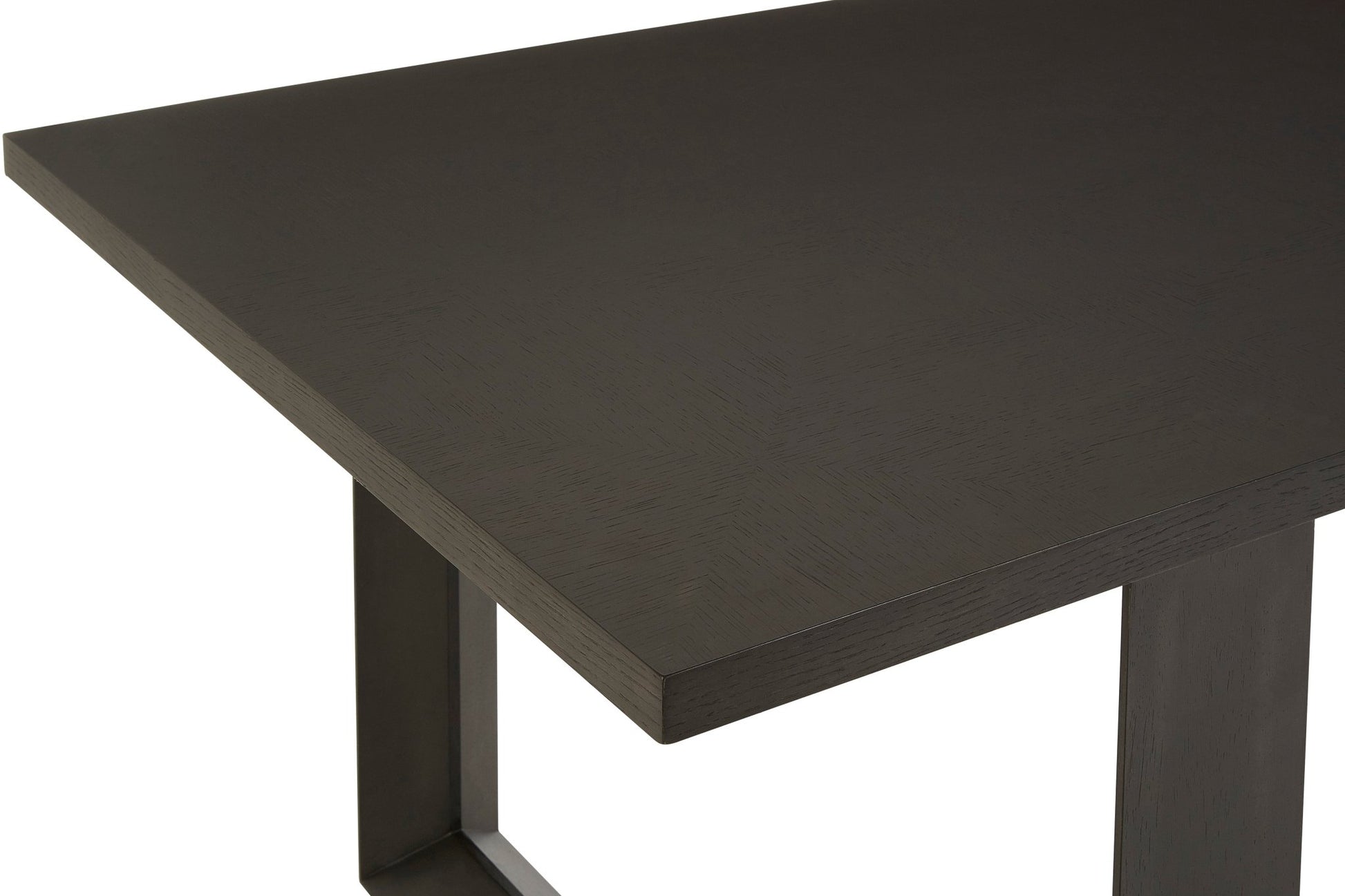 Dagmar Dining Table in oak veneer - Skandi London
