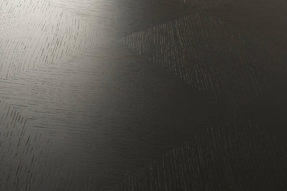 Dagmar Dining Table in oak veneer - Skandi London