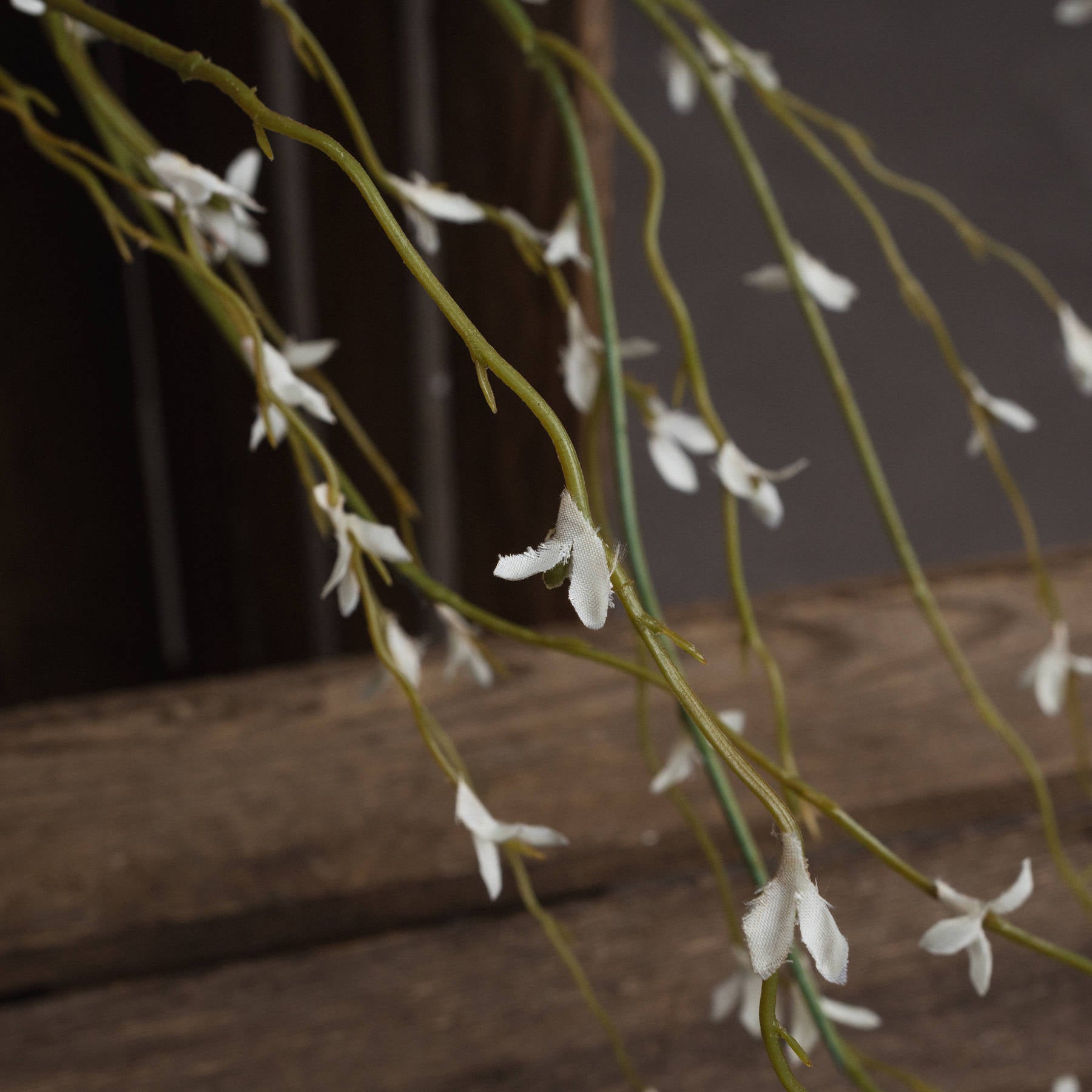 Skandi London White Willow Spray - Skandi London