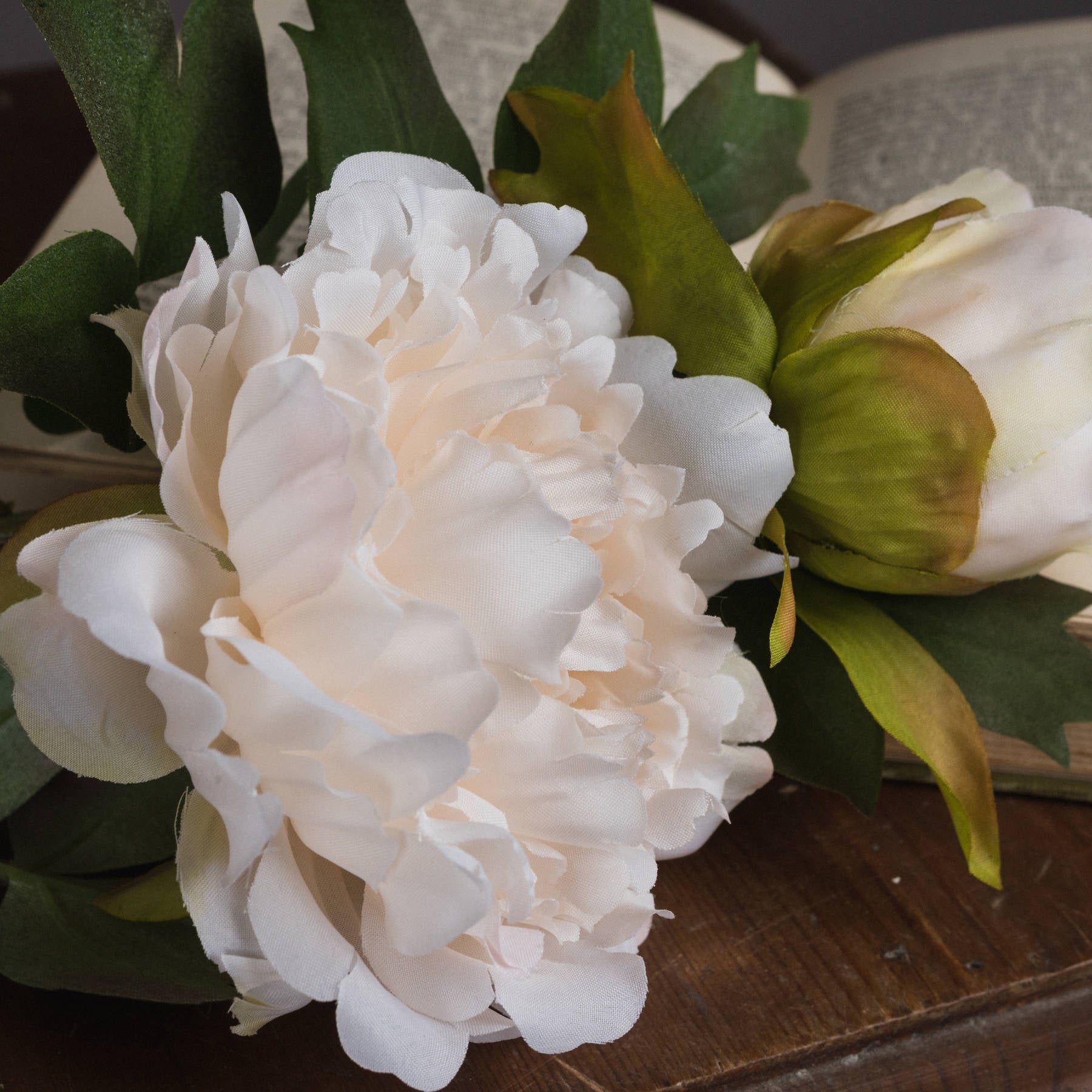 Skandi London White Fashion Peony - Skandi London