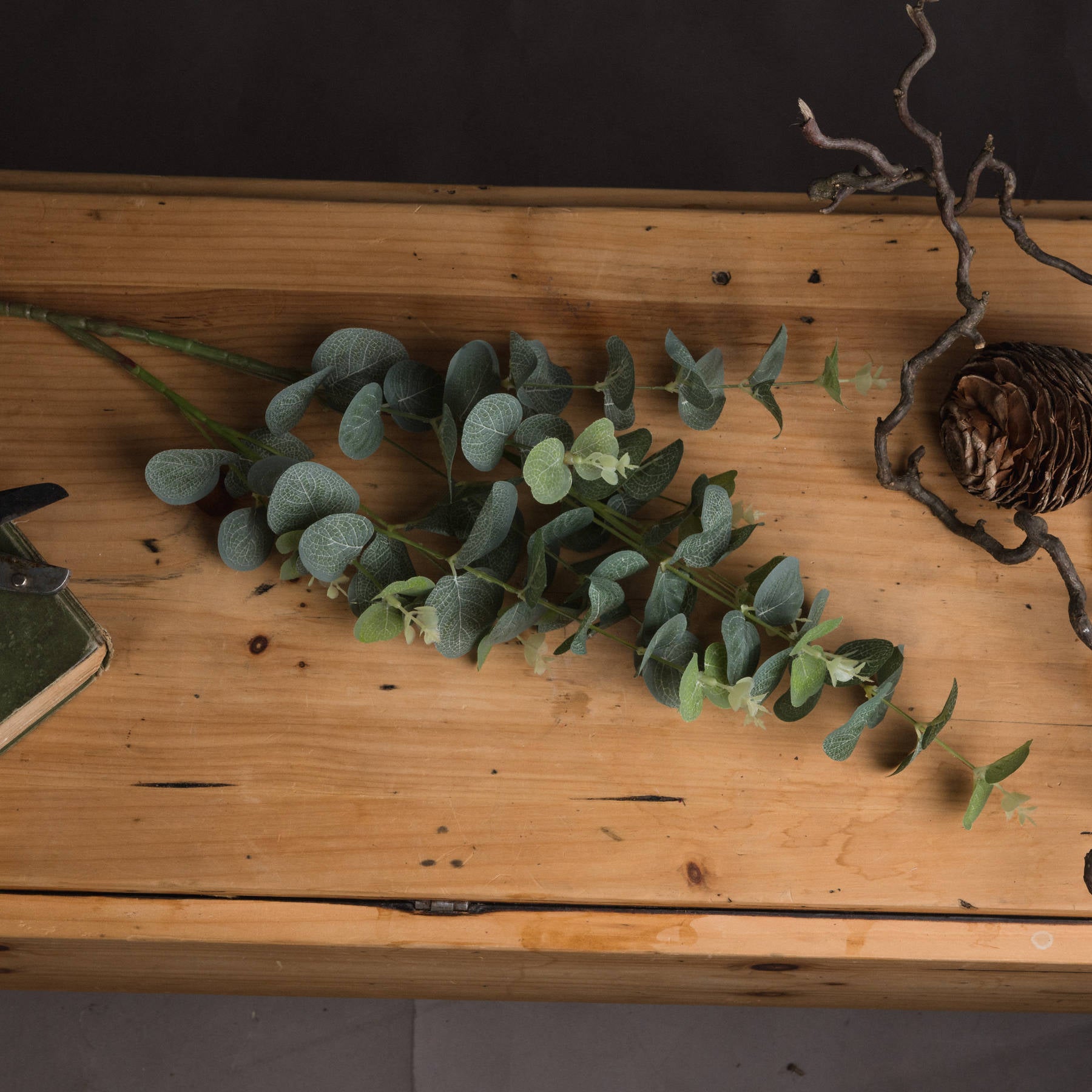 Skandi London Eucalyptus Spray - Skandi London
