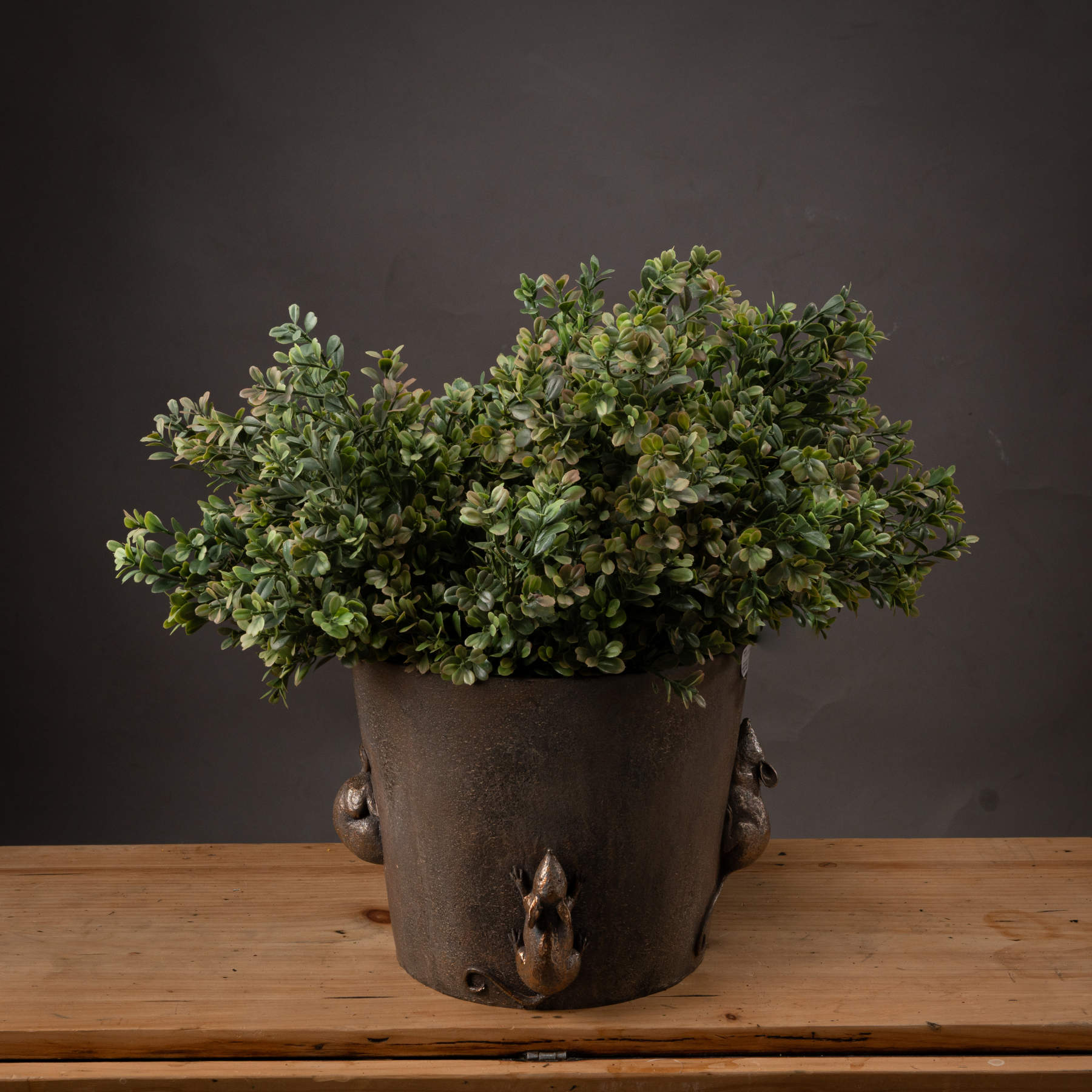 Skandi London Red Tipped Leaf Spray - Skandi London