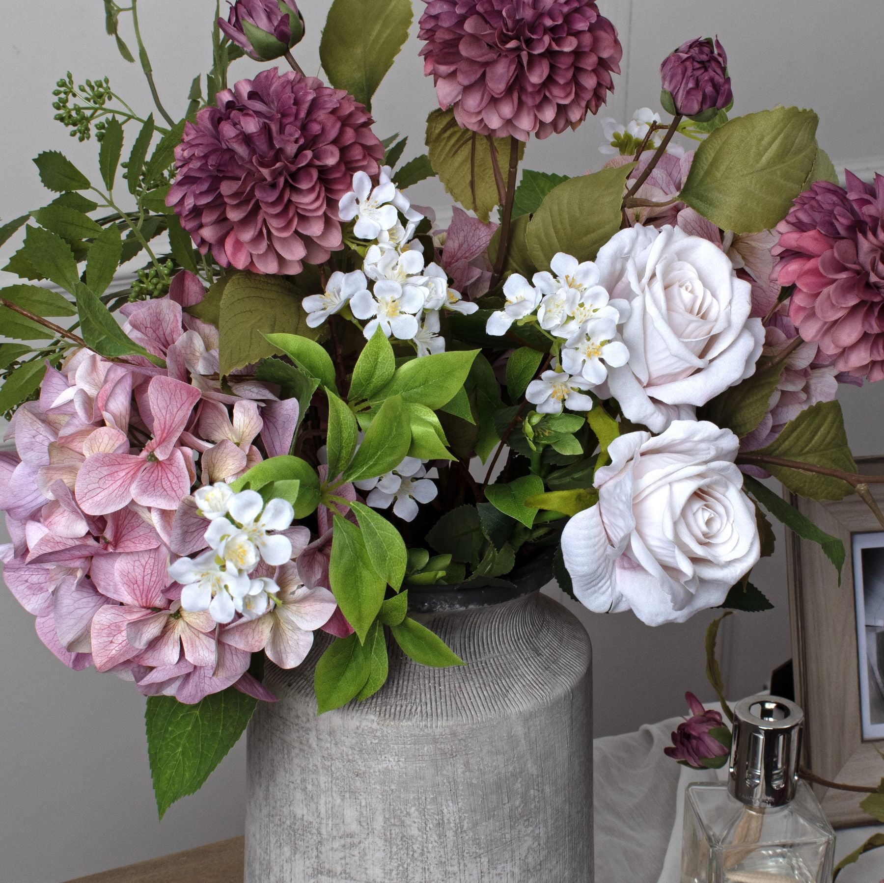 Nesna Urn Stone Vase - Skandi London