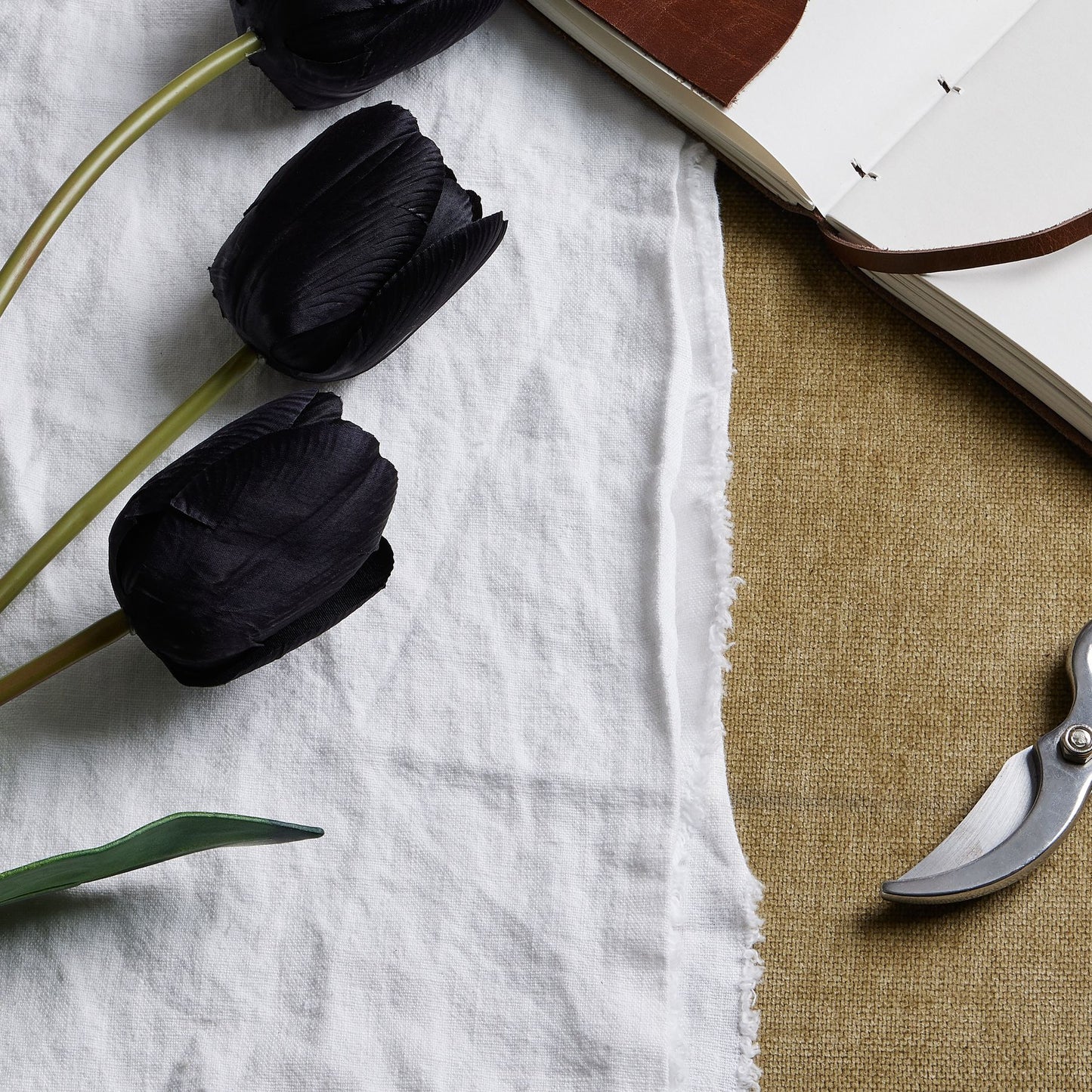 Skandi London Tall Black Triple Tulip Stem - Skandi London