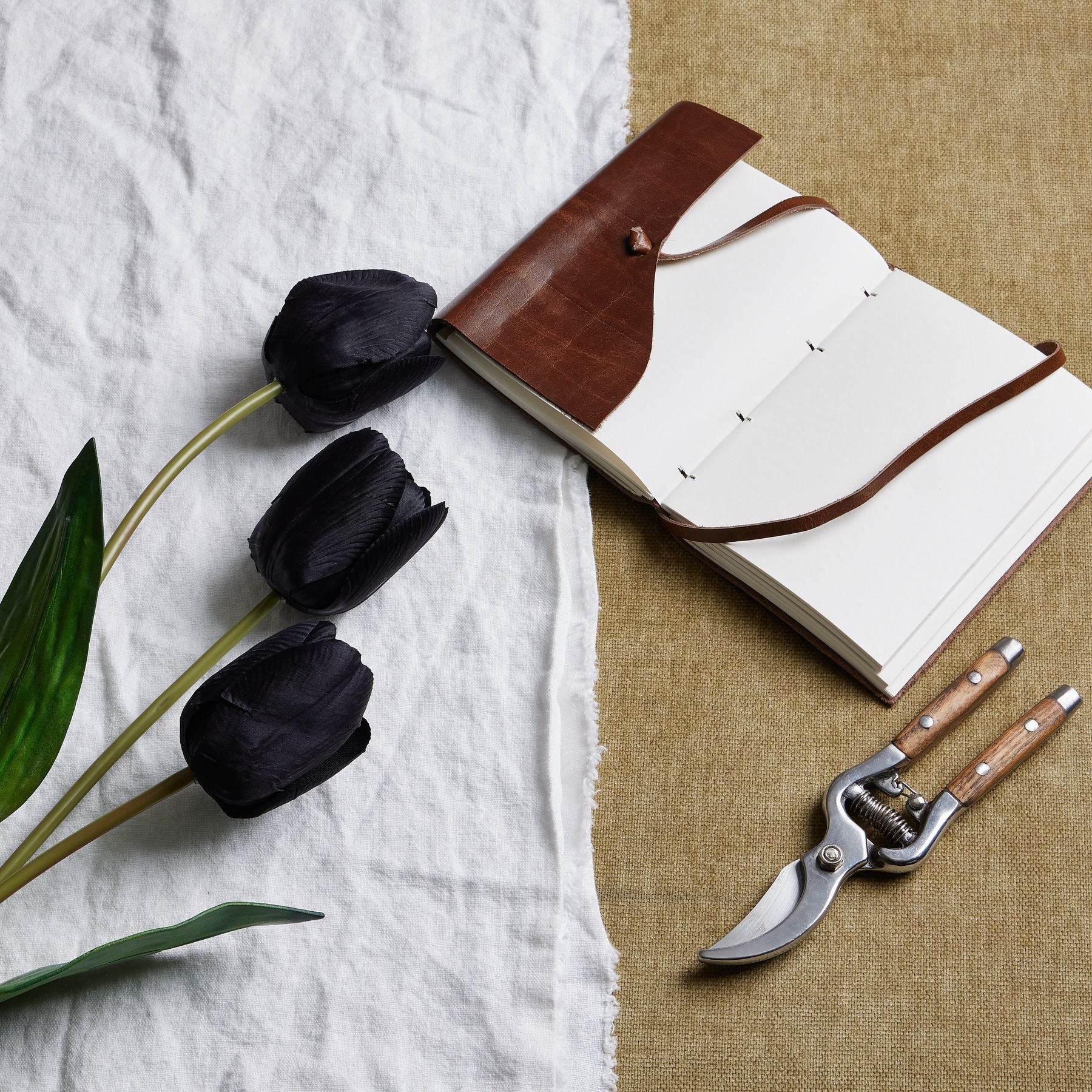 Skandi London Tall Black Triple Tulip Stem - Skandi London