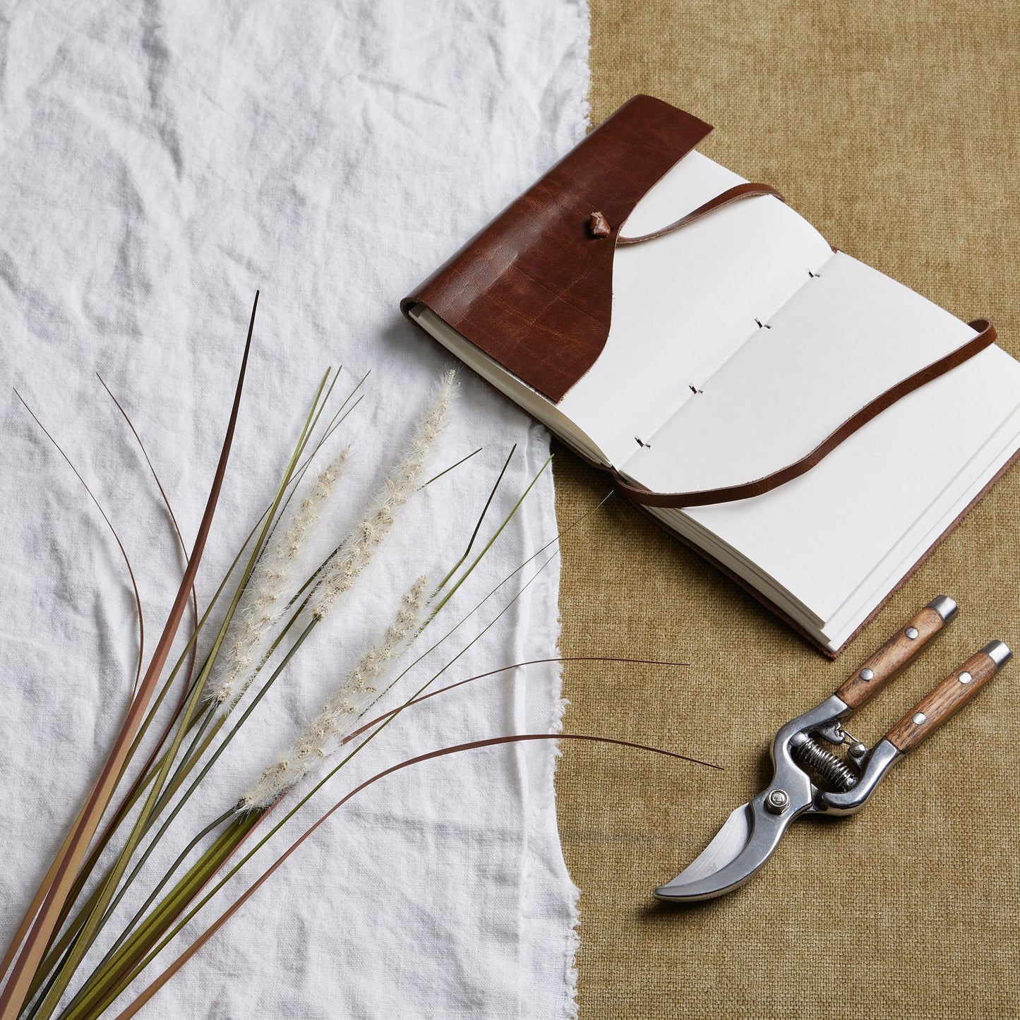 Skandi London Cream Triple Grass Stem