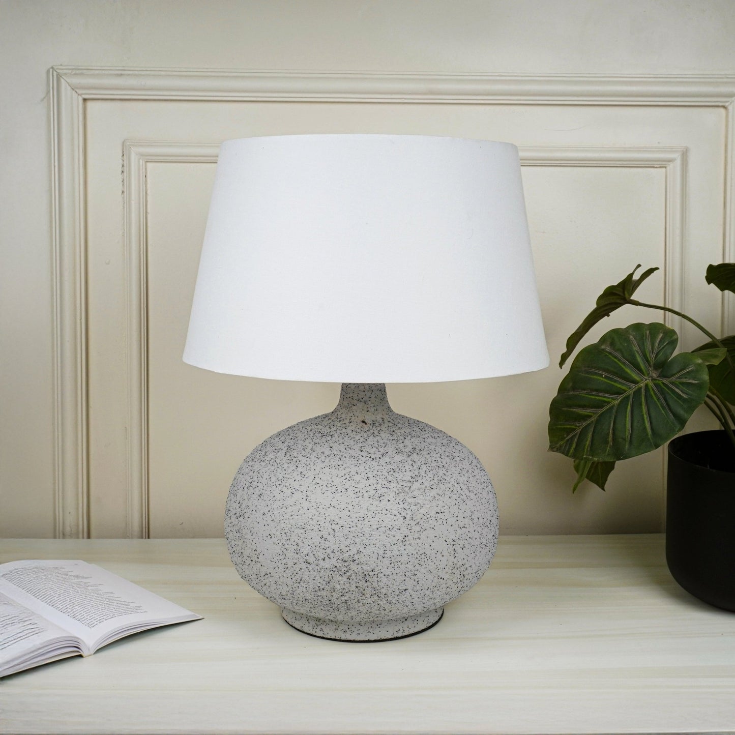 Tooting Textured Grey Metal Table Lamp - Skandi London