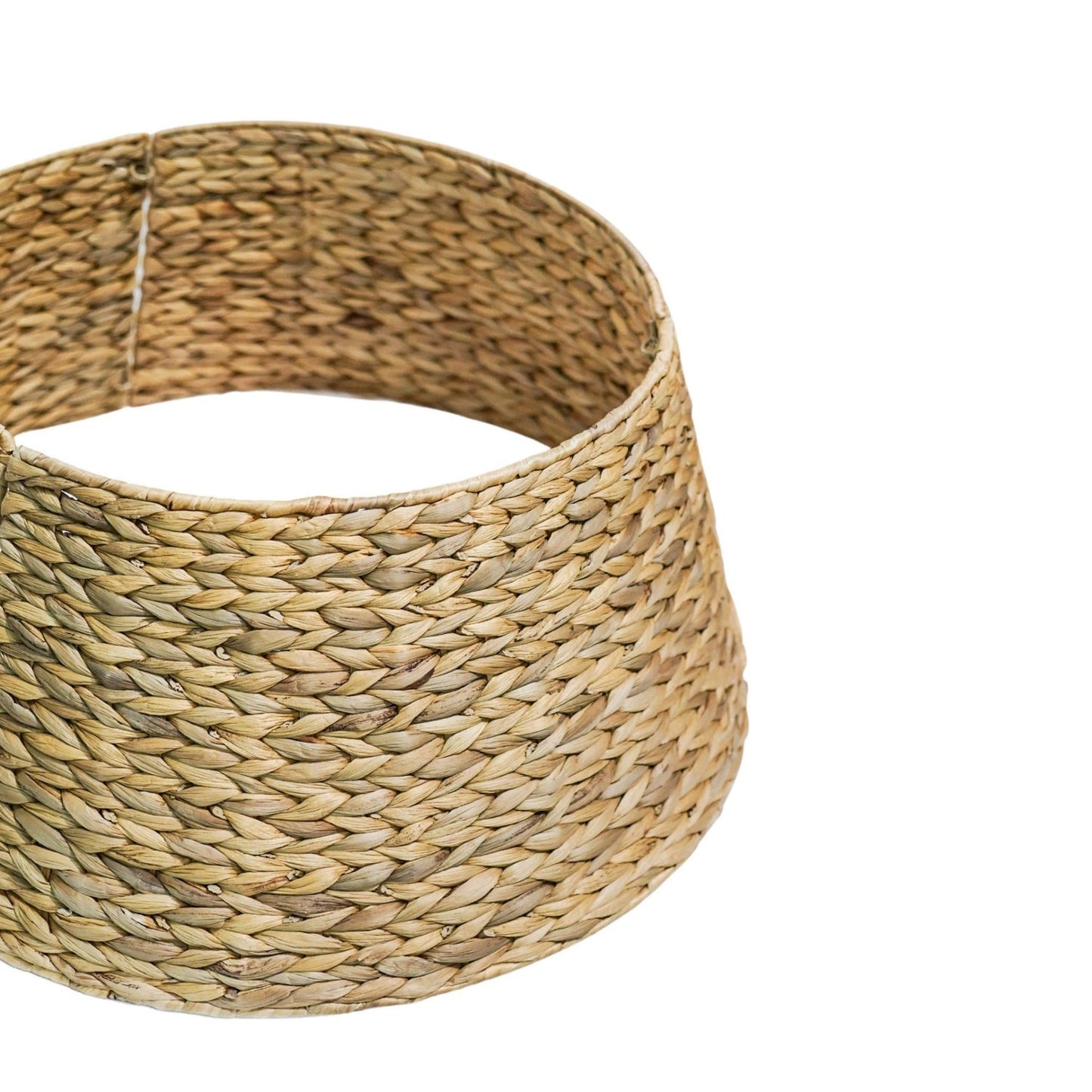 Helliis Water Hyacinth Foldable Round Tree Skirt Large - Large - Skandi London