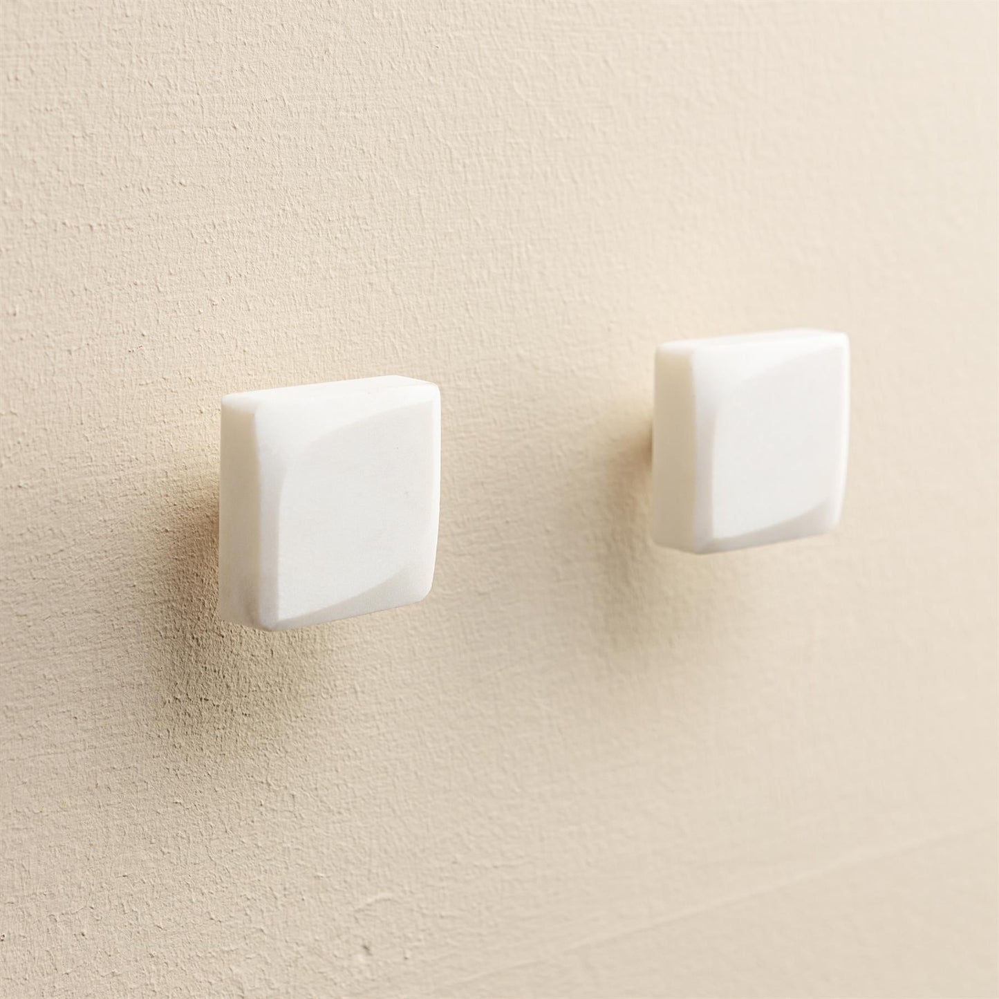 Xaria White Stone Drawer Knobs