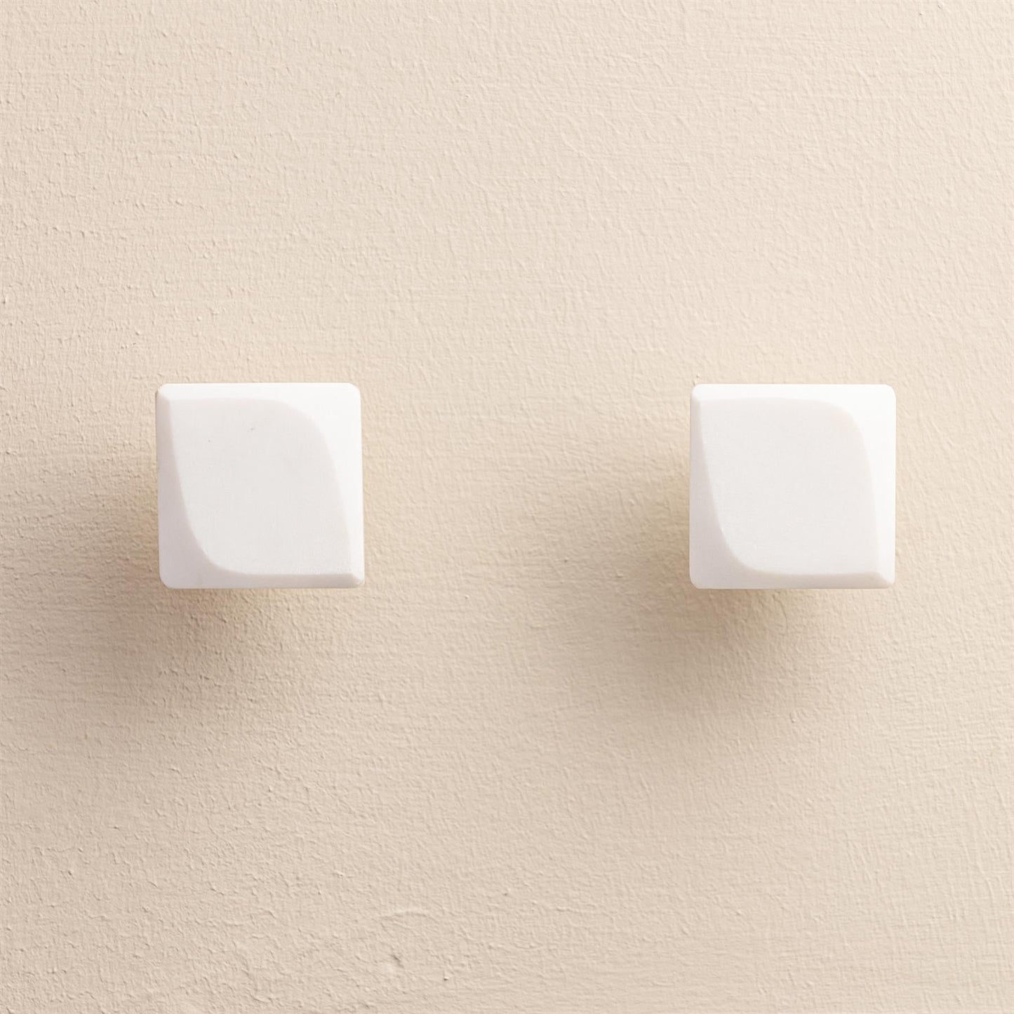 Xaria White Stone Drawer Knobs
