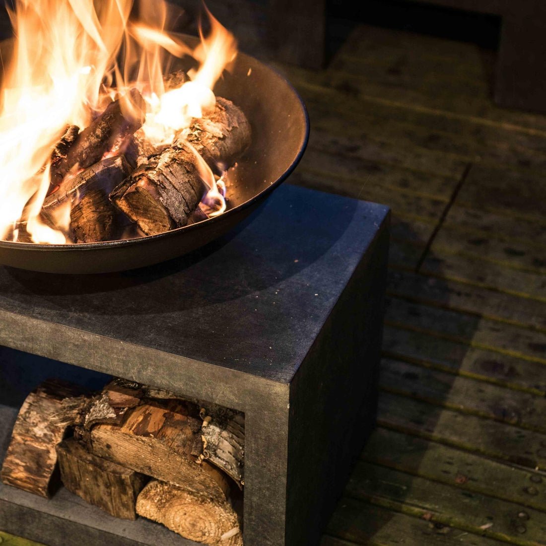 Tyw Fire Pit & Rectangle Console Granite - Skandi London