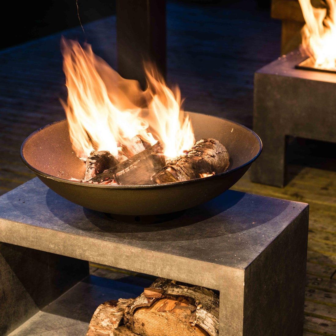 Tyw Fire Pit & Rectangle Console Cement - Skandi London