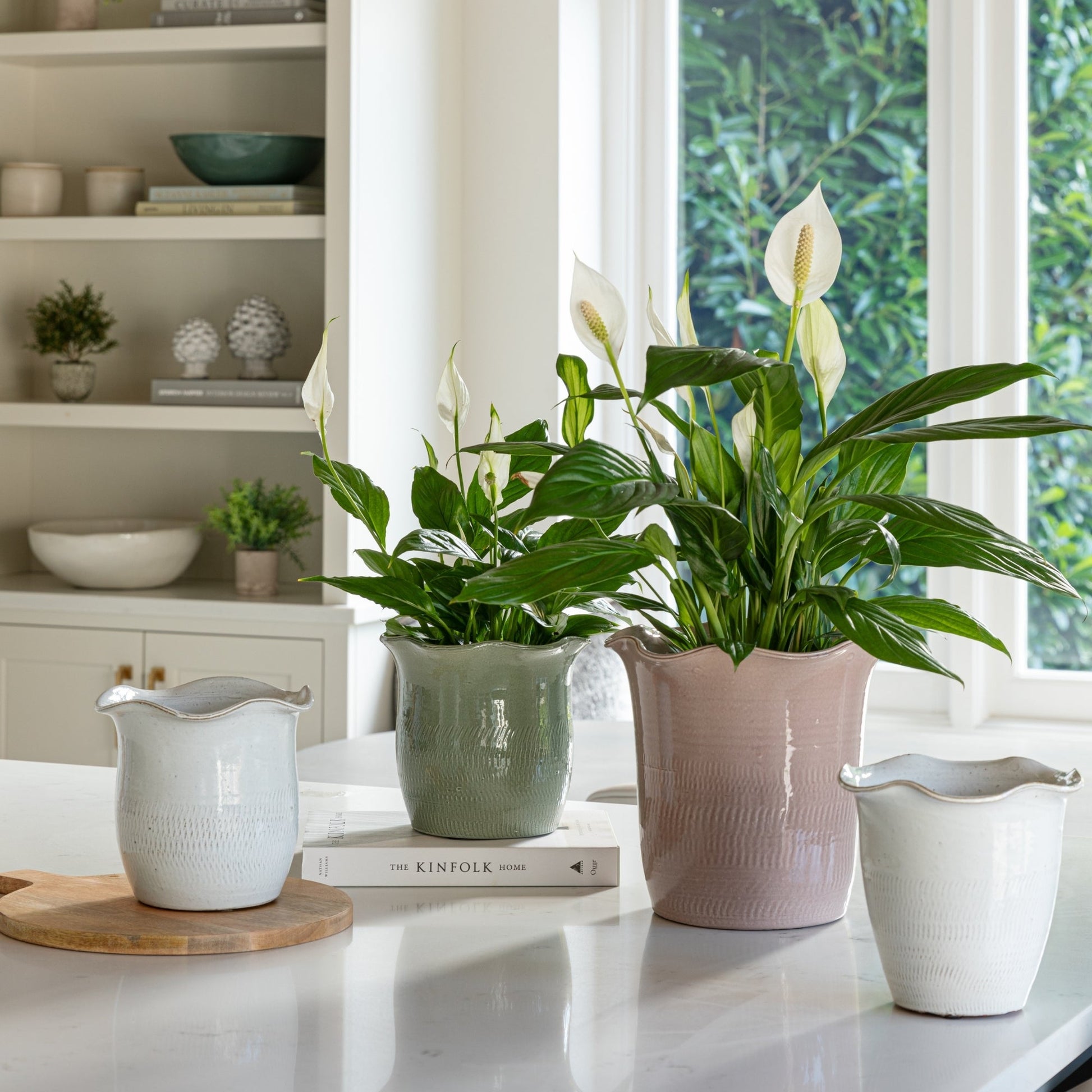 Camellia Sage Scalloped Edge Planter H25cm D26cm - Skandi London