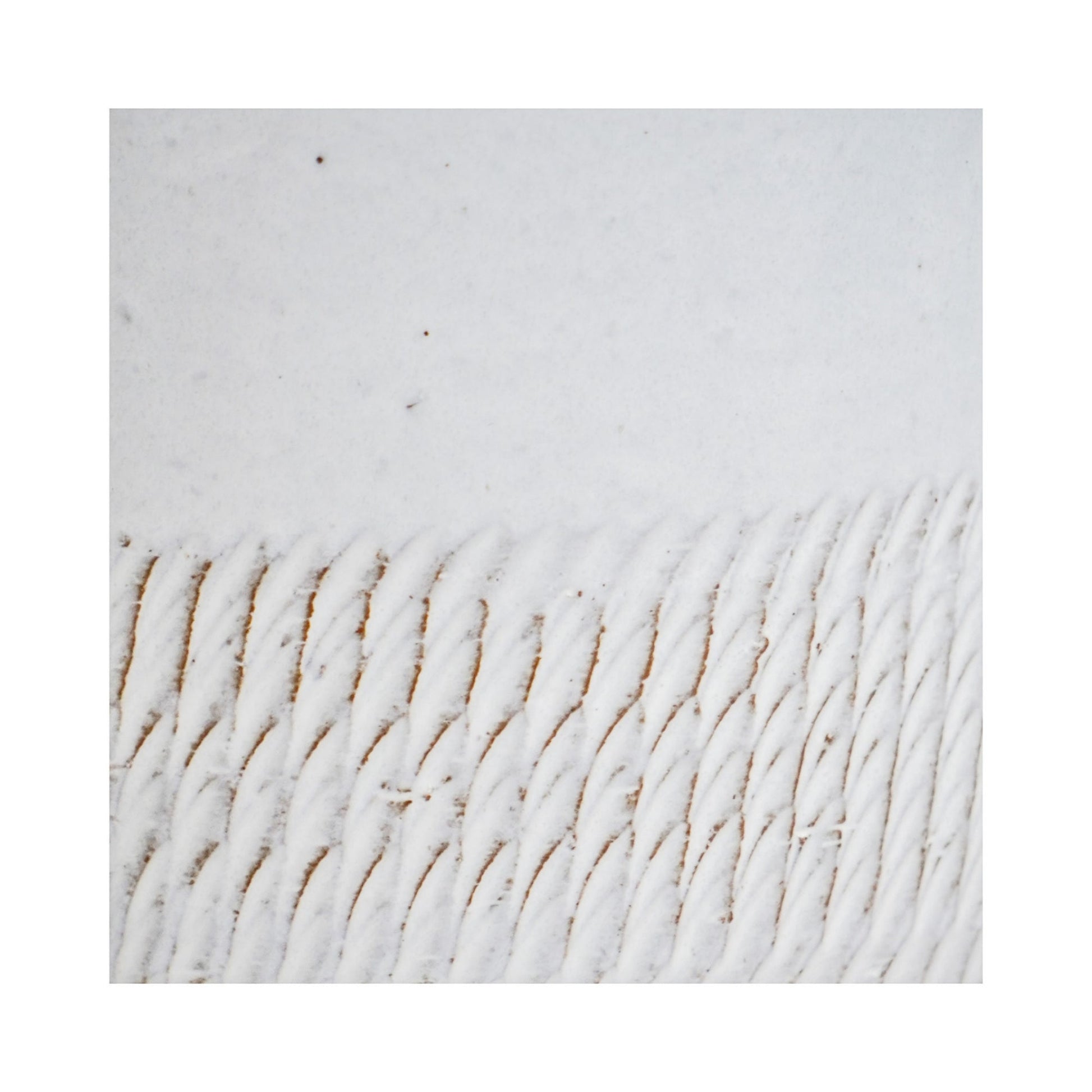 Camellia White Scalloped Edge Planter H25cm D26cm - Skandi London