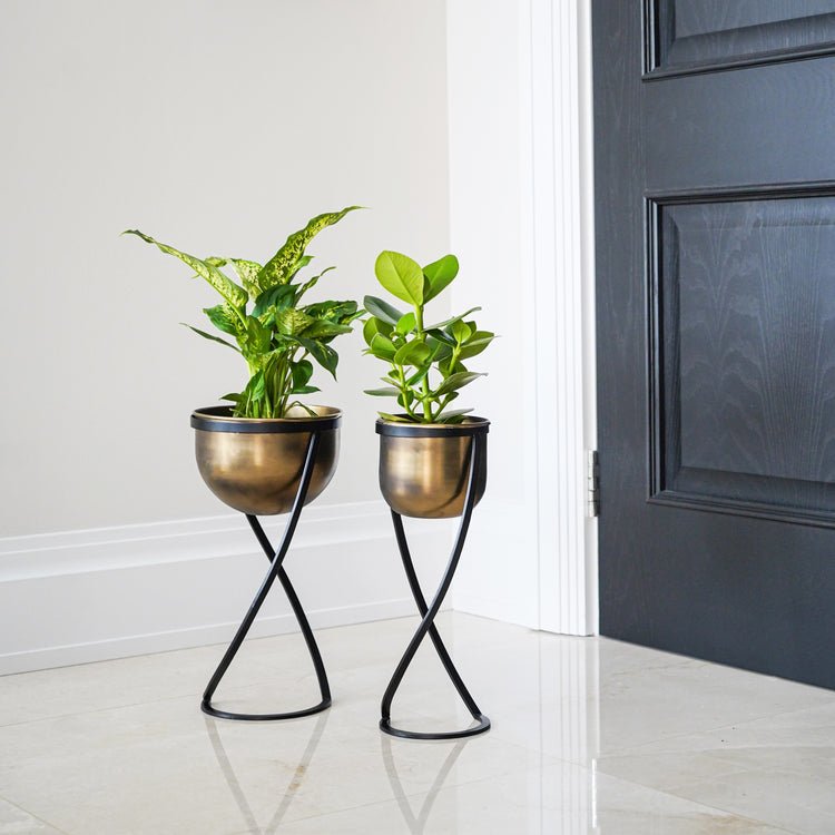 Indoor Kensington Brass Metal Round Planter on Stand H42Cm W14Cm - Skandi London