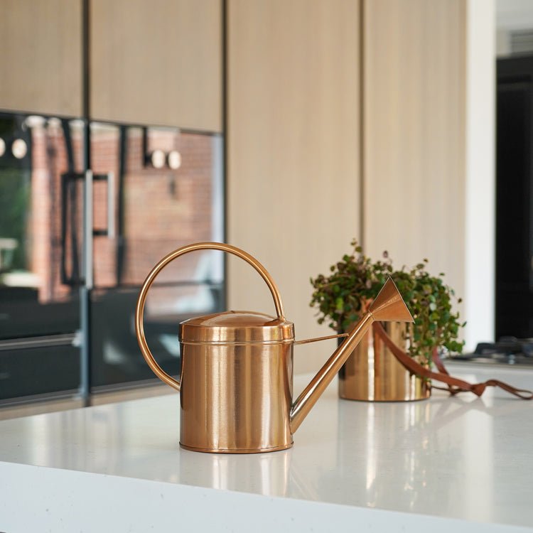 Indoor Kensington Traditional Copper Watering Can H25Cm W40Cm - Skandi London