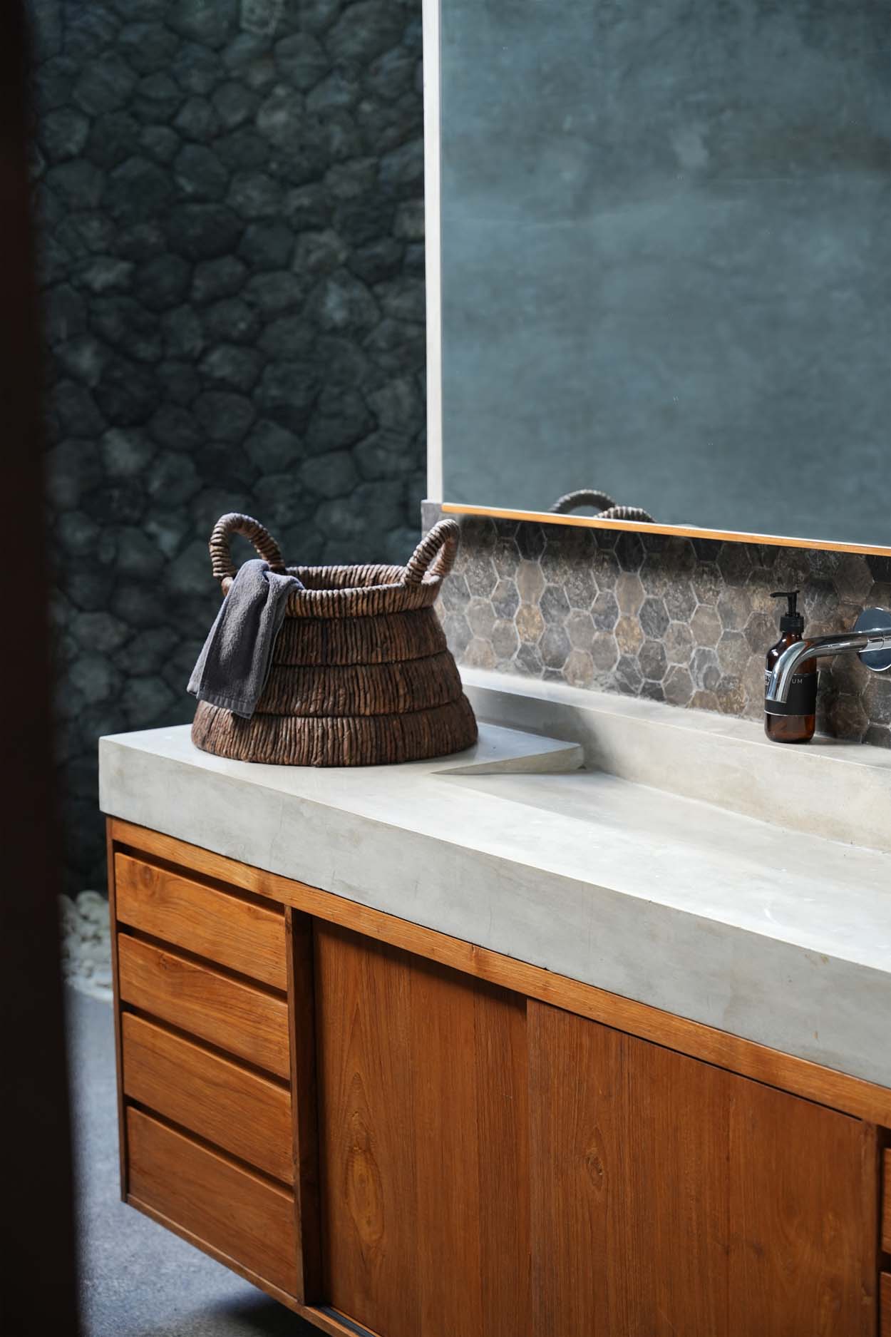 Product thumbnail 12