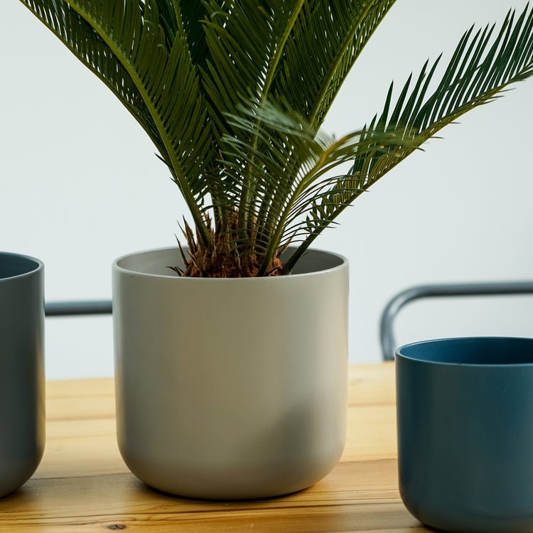 Lisbon Planter Light Grey H26Cm D26Cm - Skandi London