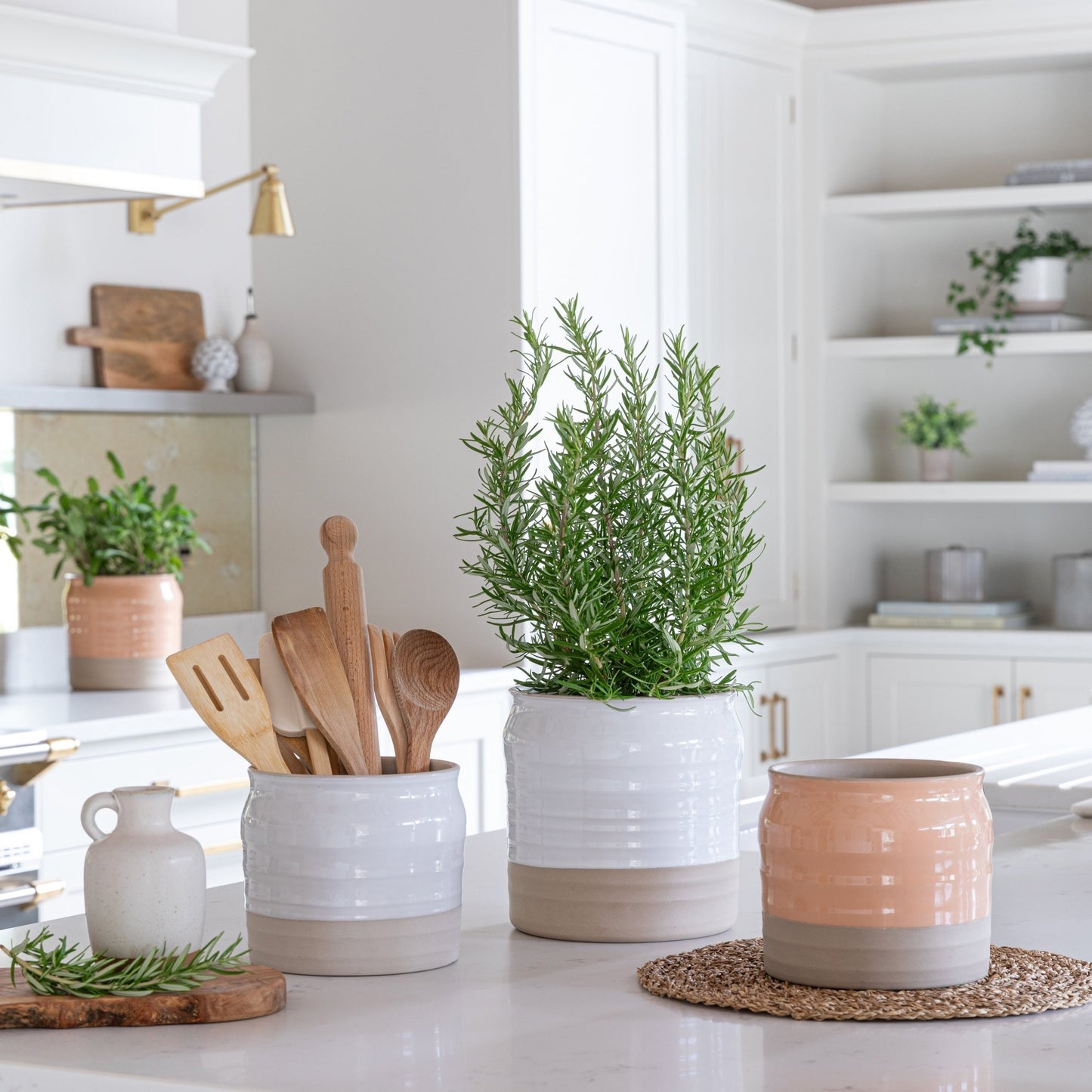 Puro Lipped Gloss White Ripple Planter H19cm D21cm - Skandi London