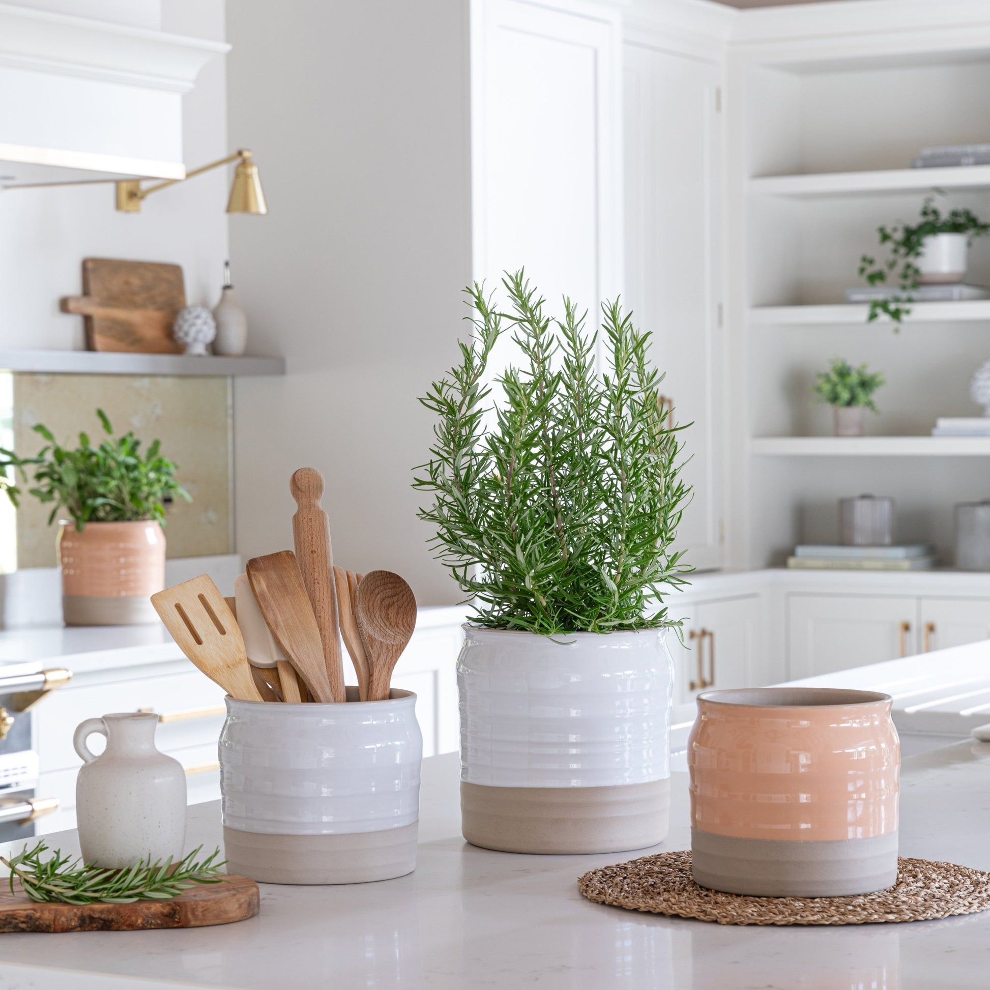 Puro Lipped Gloss White Ripple Planter H19cm D21cm - Skandi London