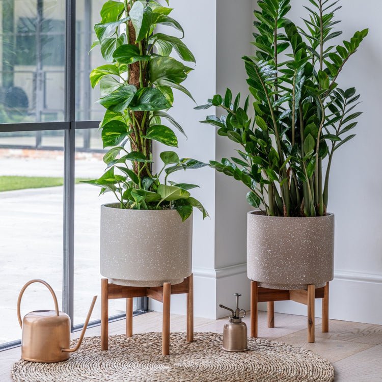 Valetta Caramel Speckled Planter with Stand H37cm D28cm - Skandi London