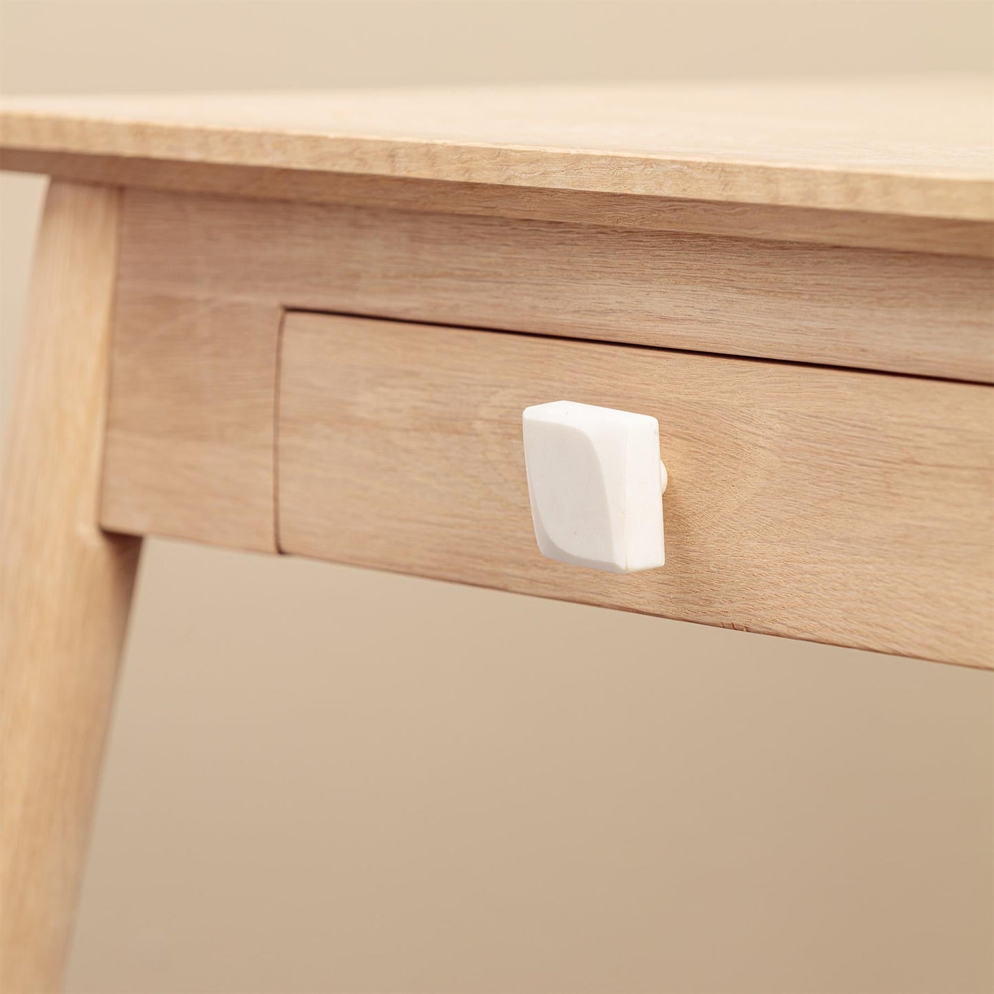 Xaria White Stone Drawer Knobs